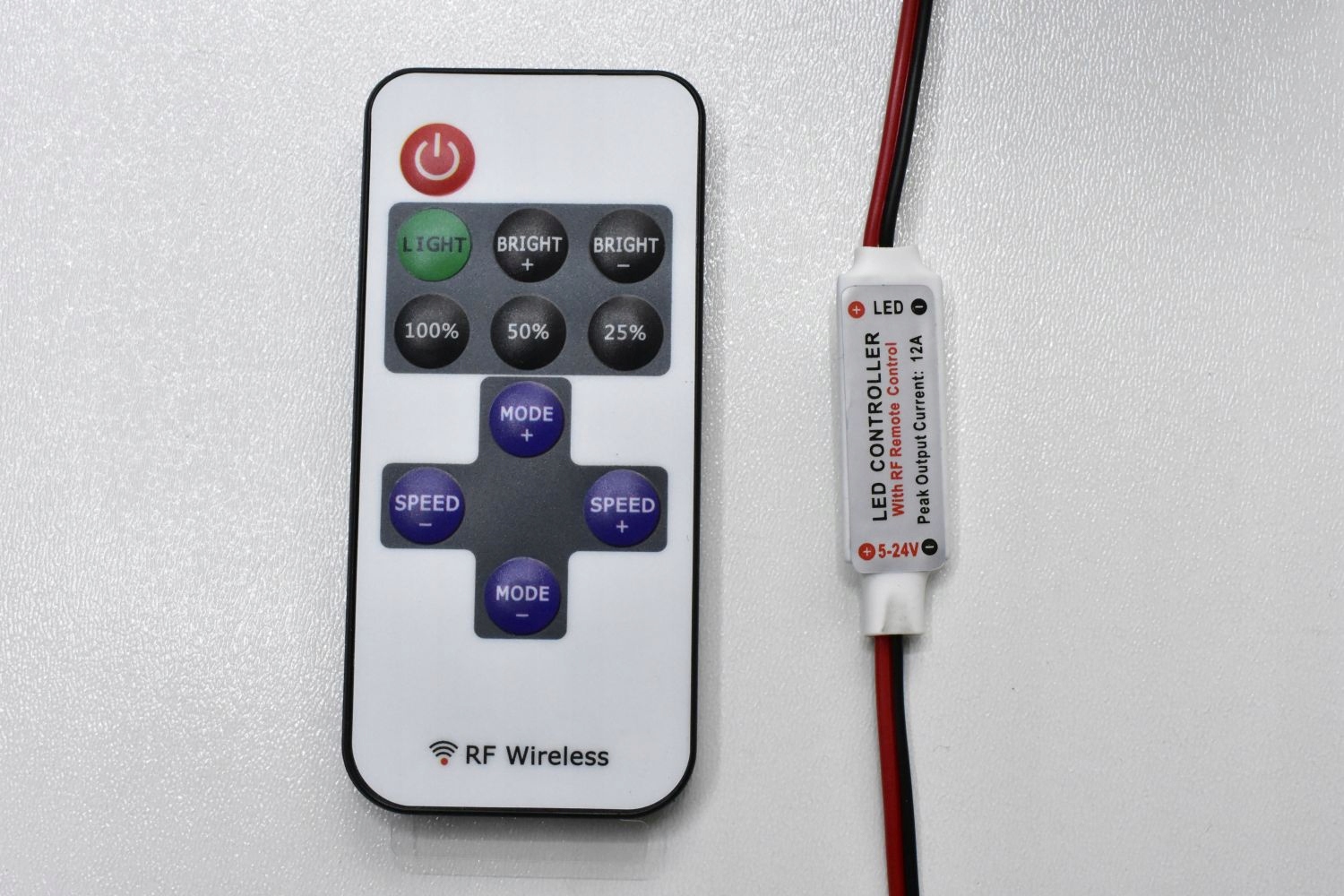 Sterownik do LED kontroler LED ściemniacz - JEDNOKOLOROWY - pilot radiowy EAN (GTIN) 5906058960660