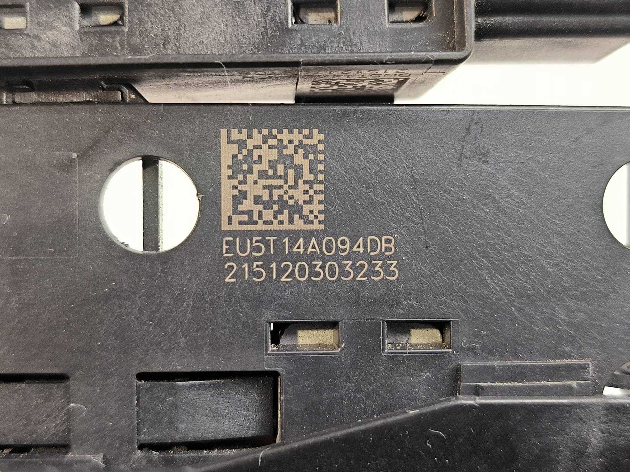 Kasten der Sicherungen FORD MONDEO MK5