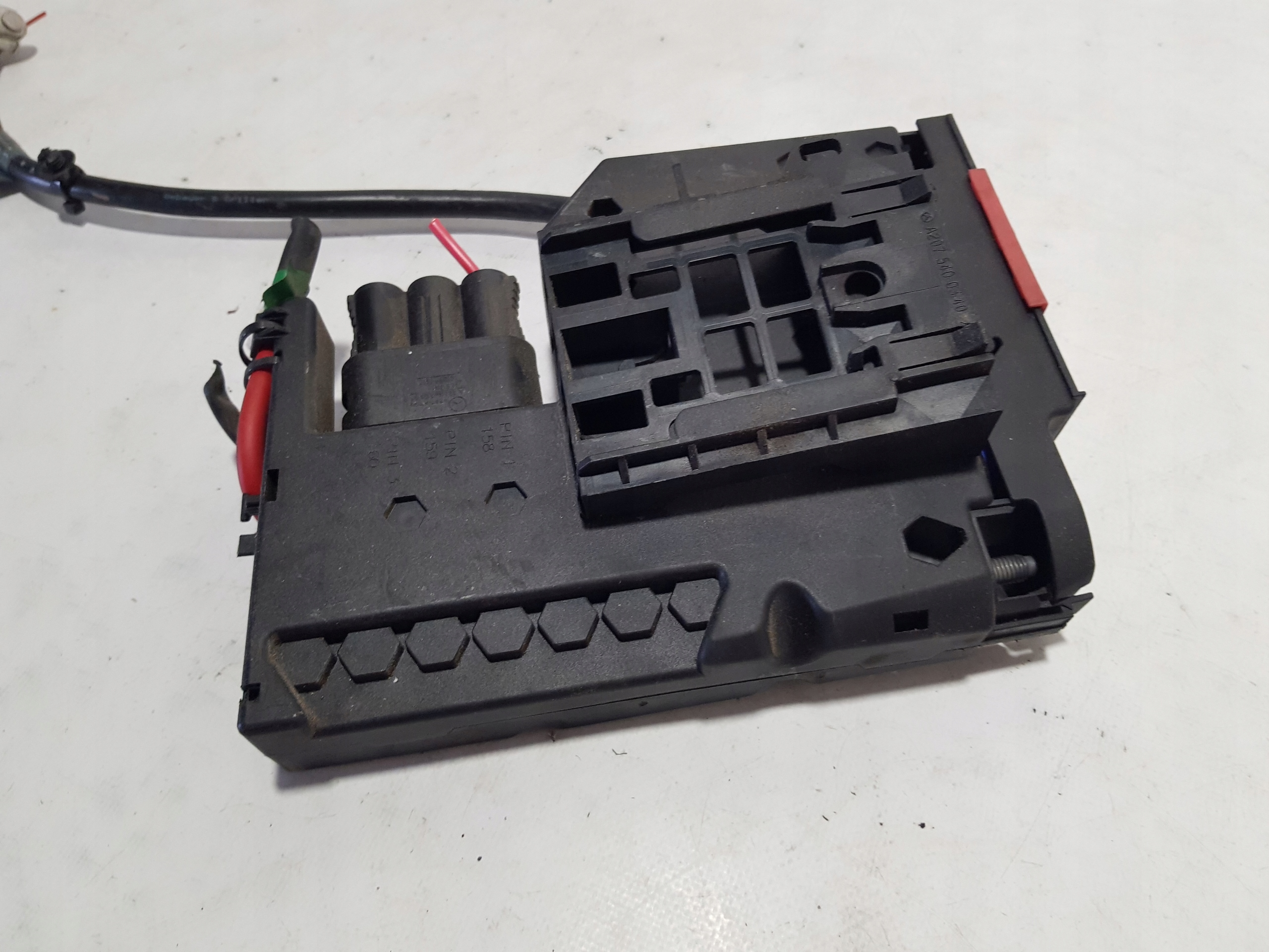 module terminal plus MERCEDES W212 NABOJ PIROTECHNICZNY 2075401850