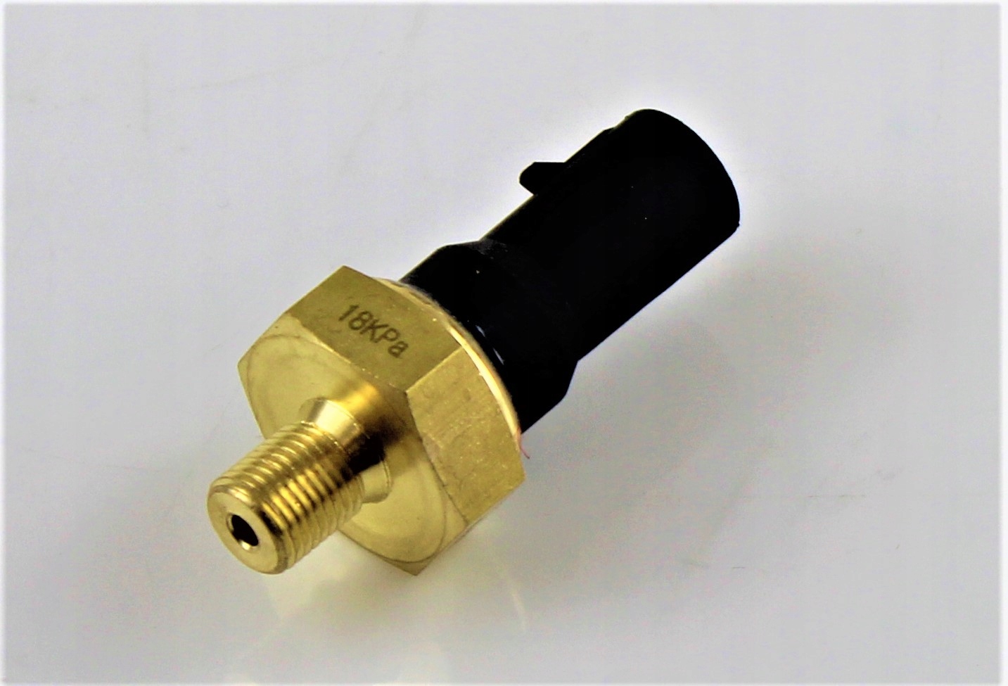 CZUJNIK CIŚNIENIA OLEJU 240026090000