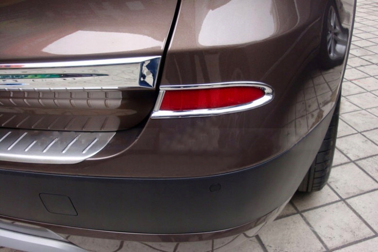 RAMKI HALOGENOW TYL CHROM BMW X3 F25 10 17 Weight with packaging 2 kg