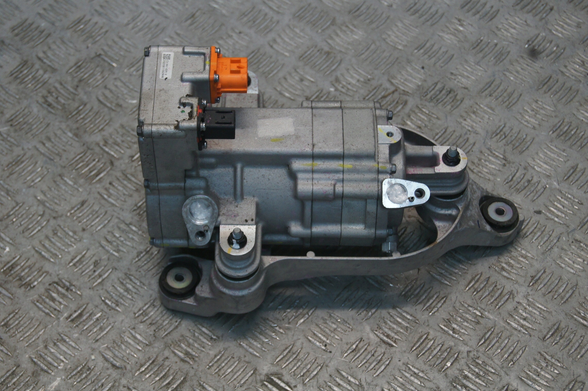 kia EV6 компрессор кондиционера 977E1-CV200