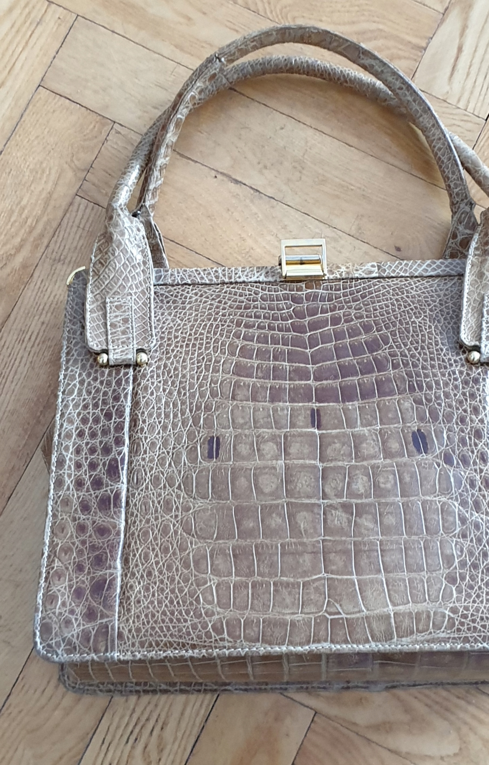 TOREBKA RETRO ZE SKÓRY