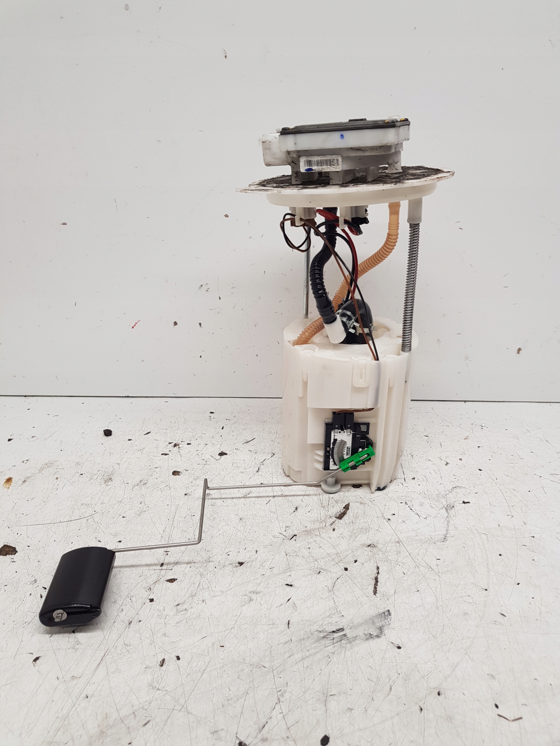KIA SORENTO 31110-C5950 feed pump 2,2CRDI 2019R
