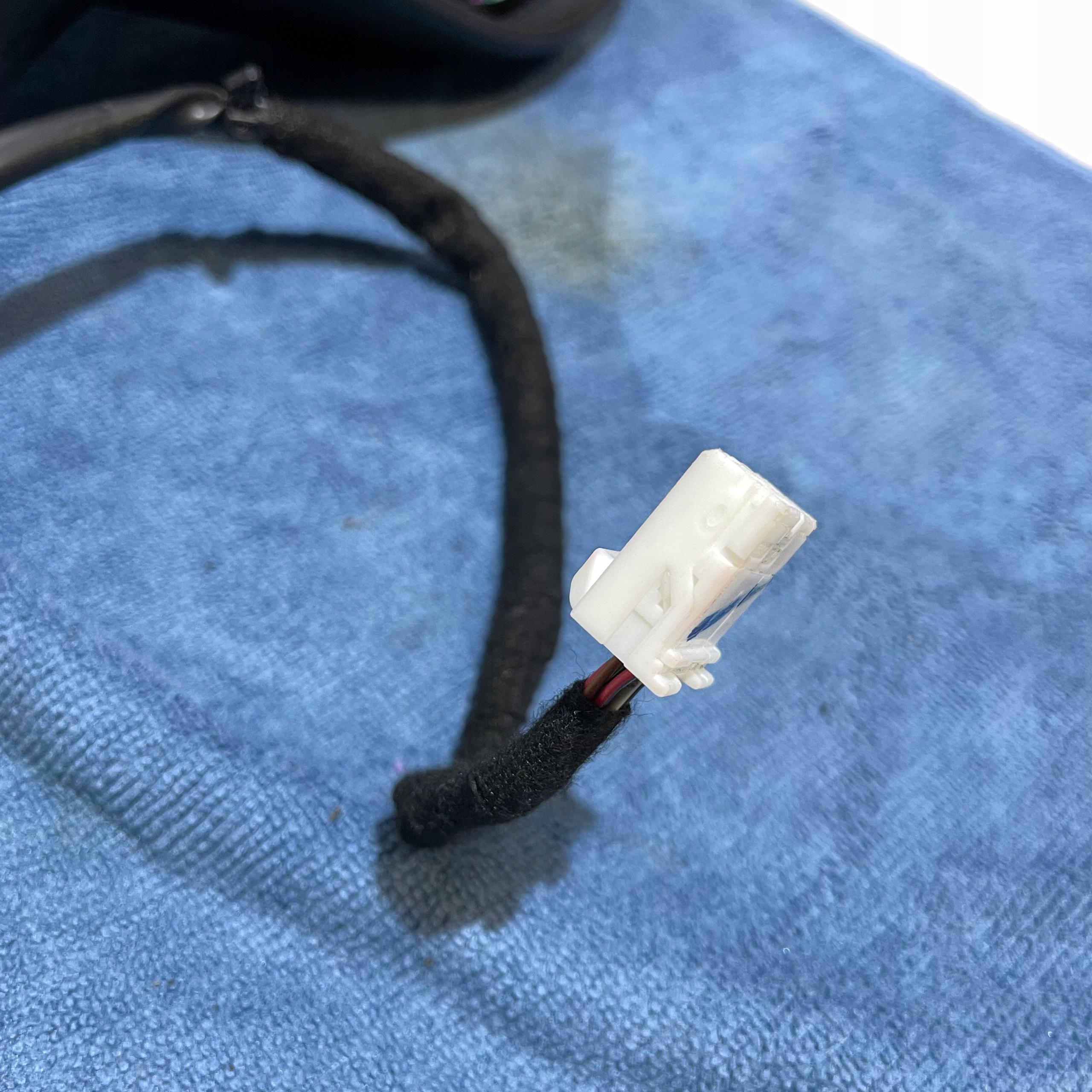 NISSAN MICRA K14 RIGHT MIRROR 9 VERTICAL OF CABLES