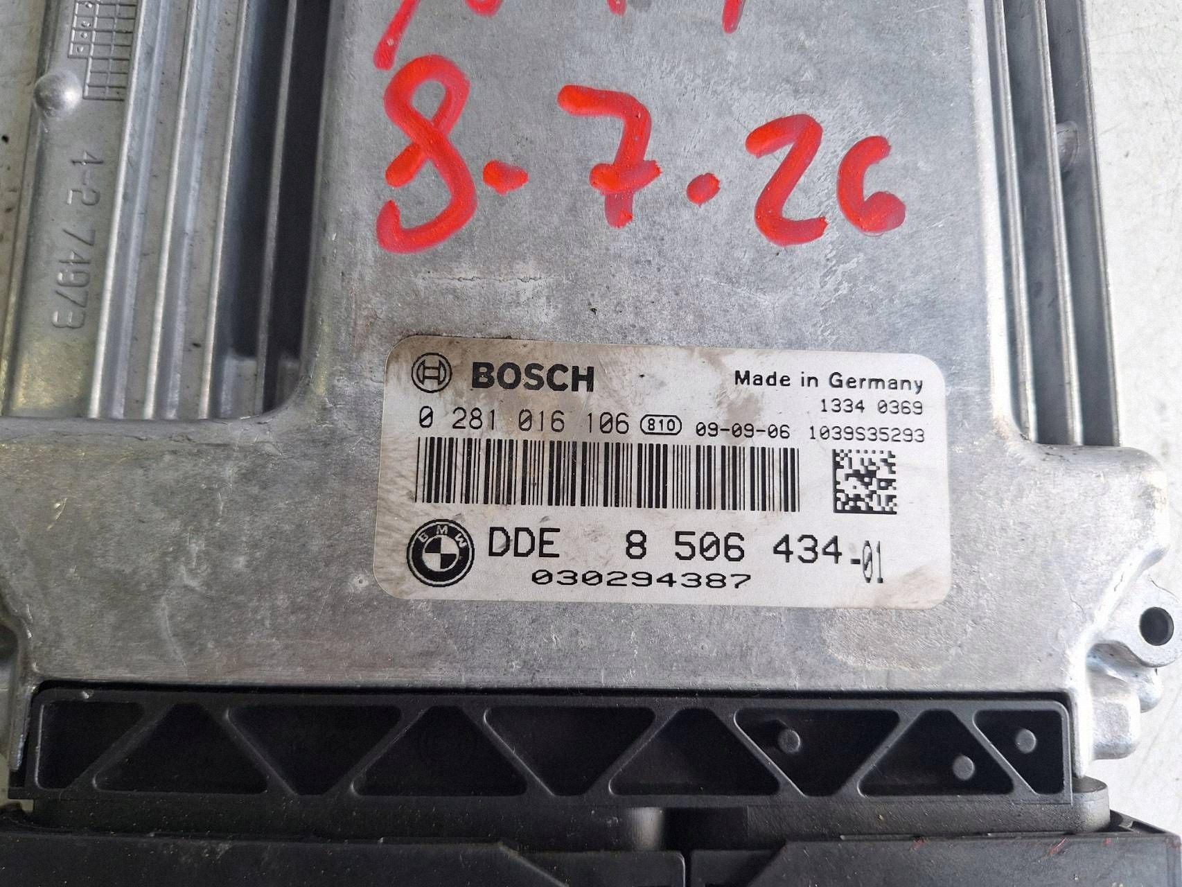 BMW computer control unit of the engine 0281016106 BOSCH 8506434