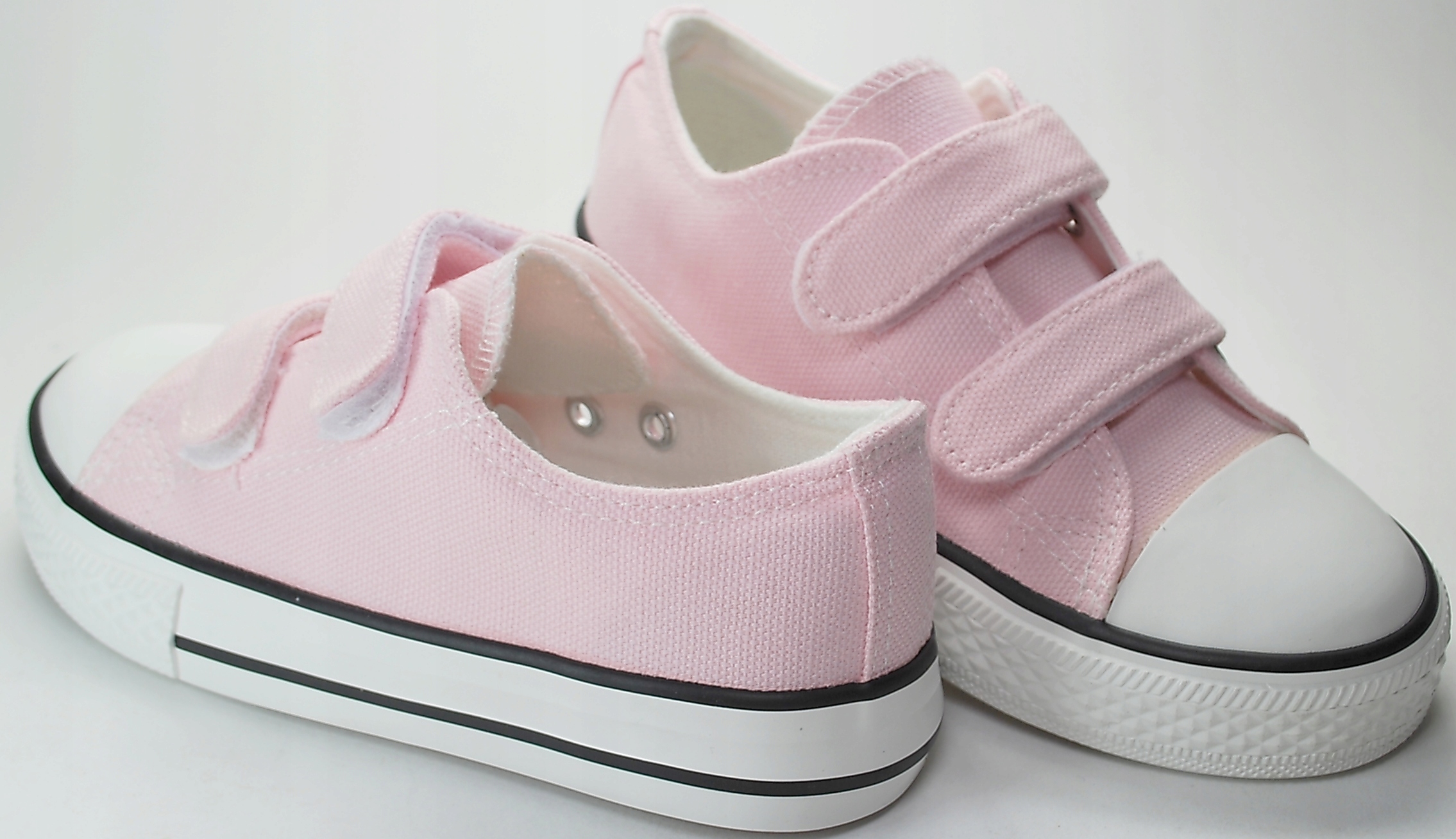 RÓŻOWE KRÓTKIE TRAMPKI TENISÓWKI na rzepy r 28 Kod producenta 112