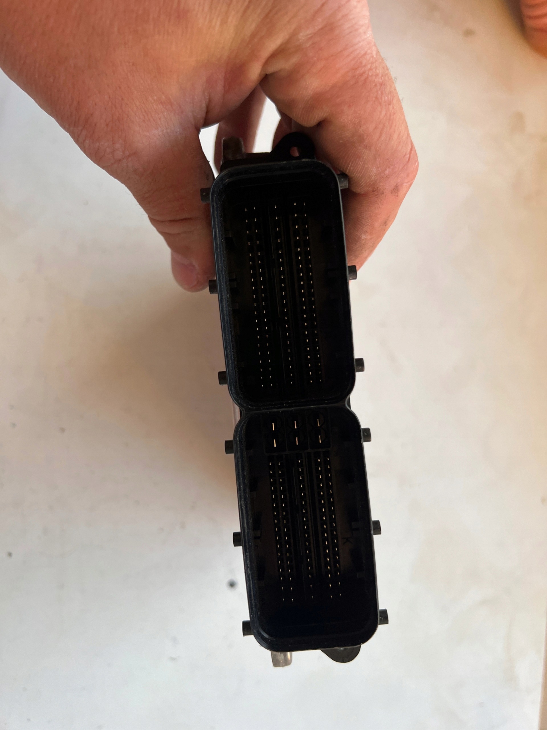 VW T-ROC DFGA 2.0 TDI 04L907309P 0281031483 EDC17C74 computer Originale