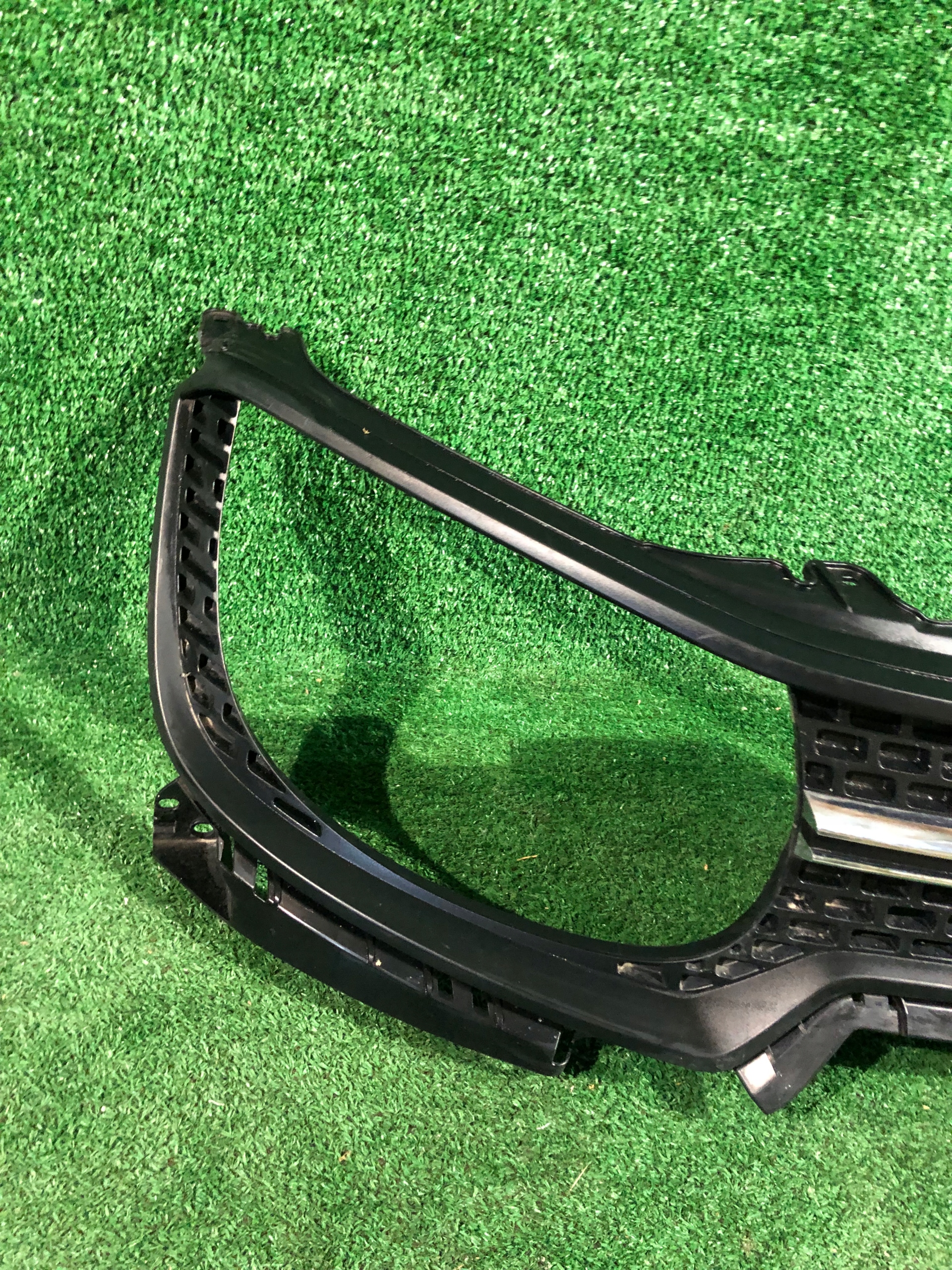 grill grille SUZUKI IGNIS III