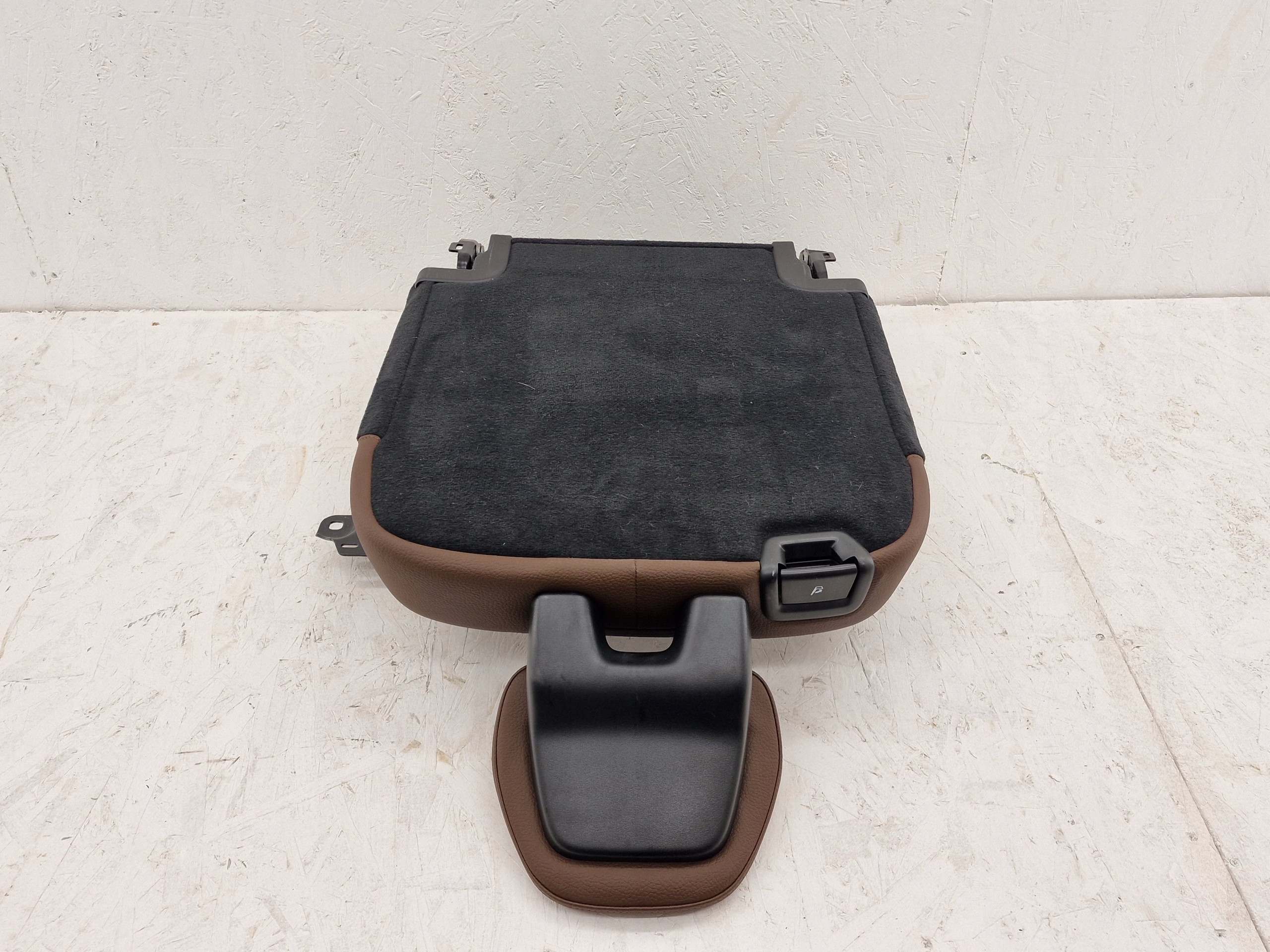 Sitz links heck III RZAD VOLVO XC90 II 2015