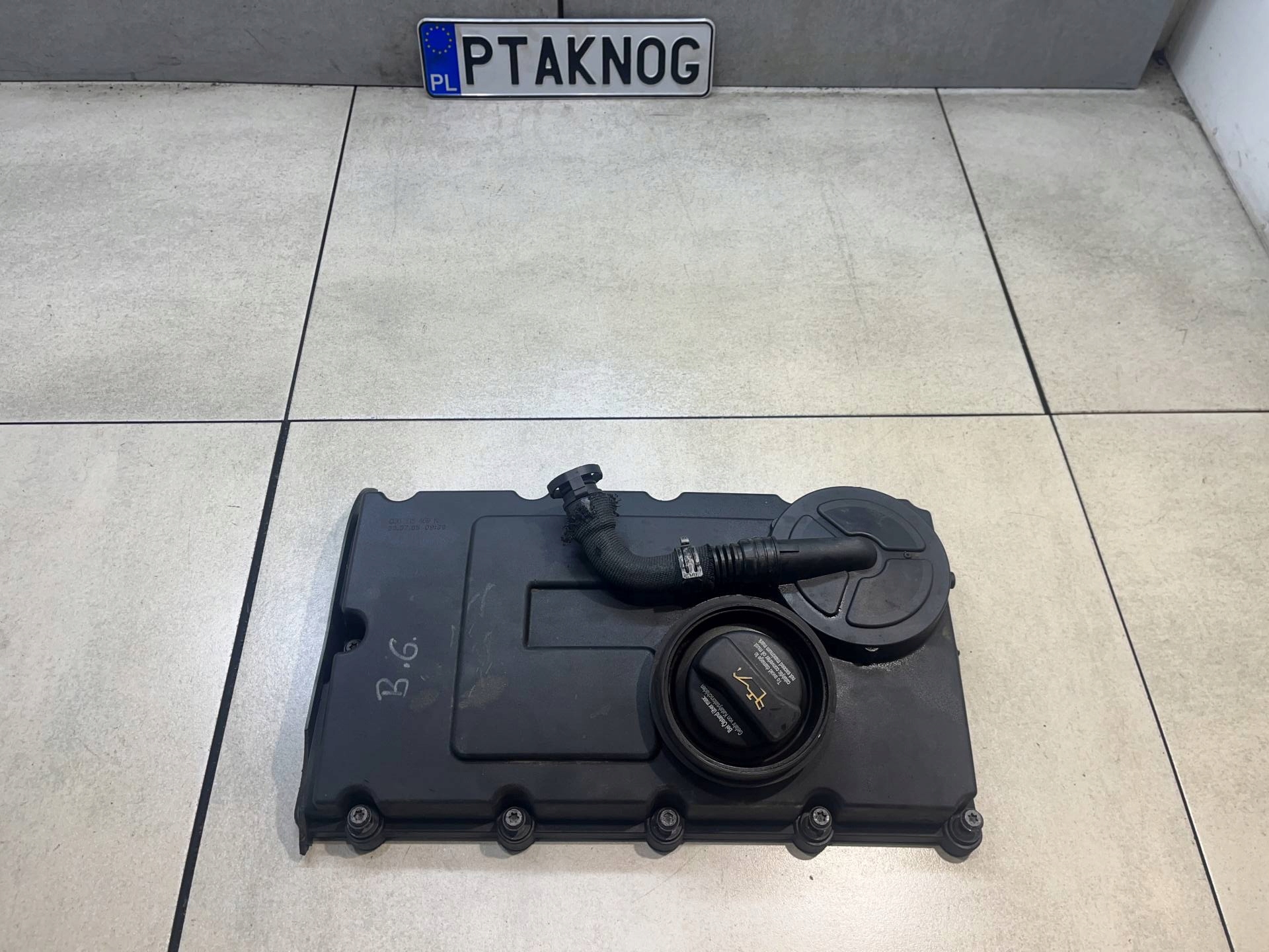 COPERCHIO PUNTERIE PASSAT B6 03G103469N