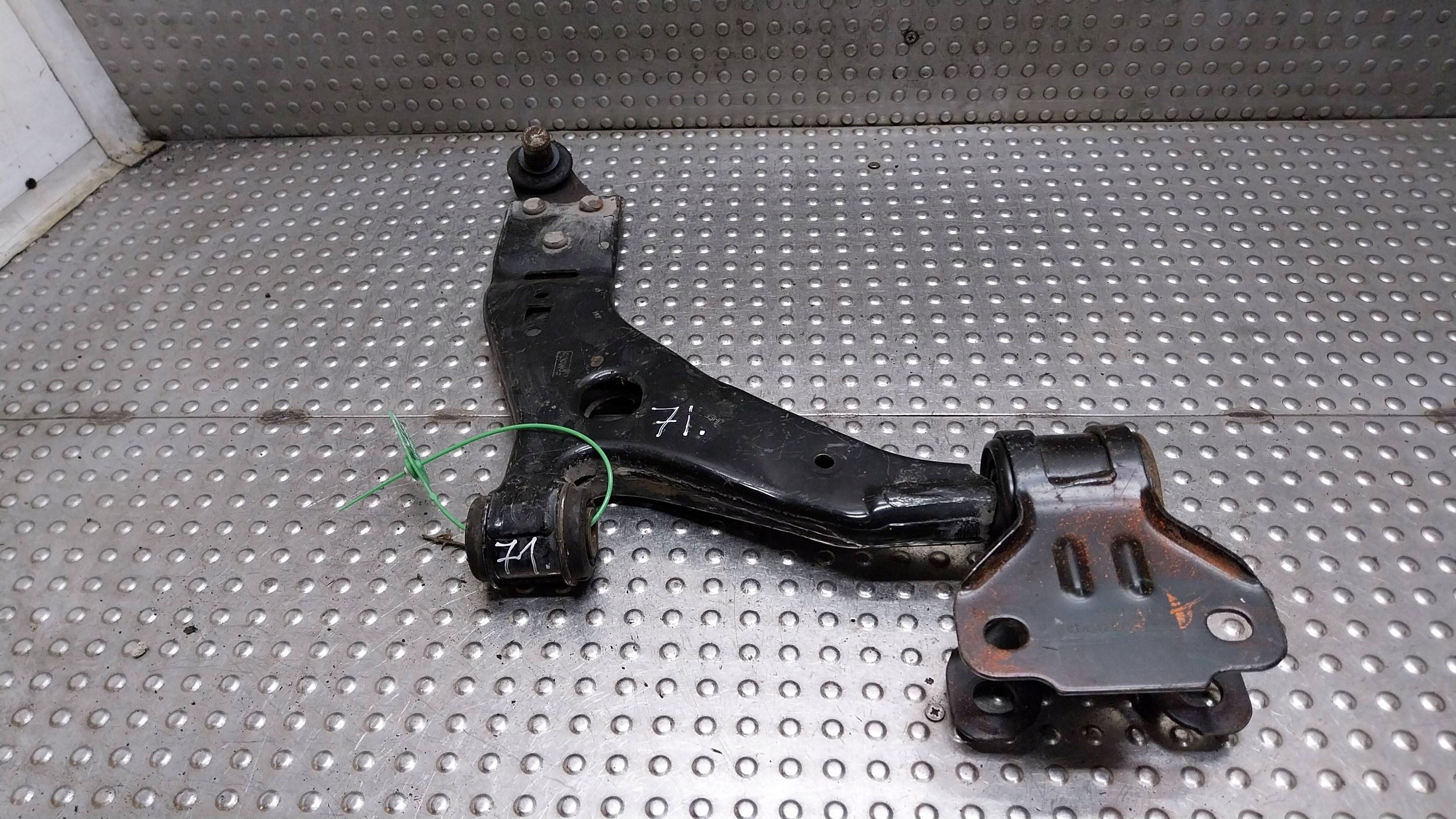 arm right front CV61-3C339-AAA FORD KUGA MK2 LIFT