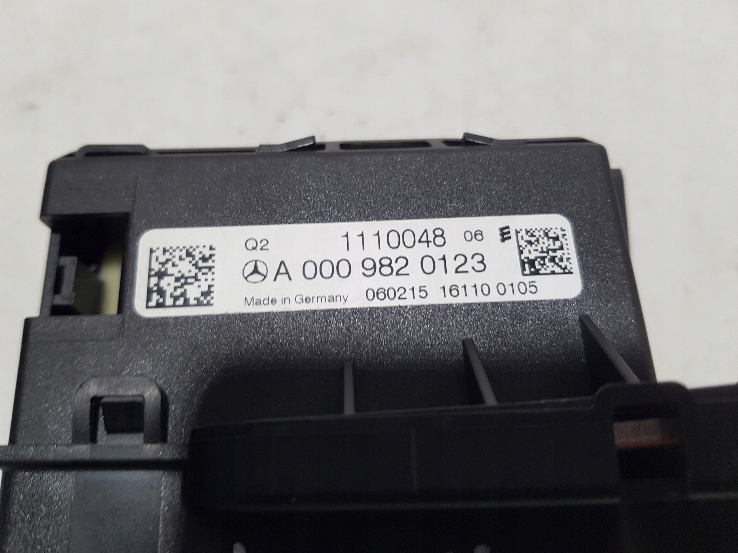 fuse relay module START STOP MERCEDES ML GLE W166 A0009820123