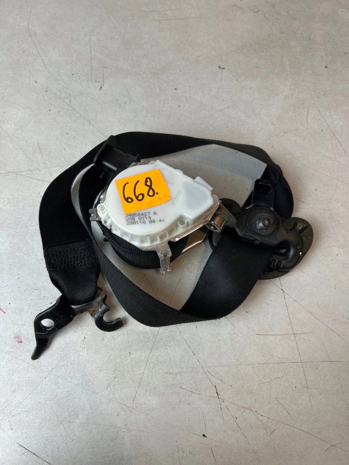 tension belt safety front front left BMW X1 E84