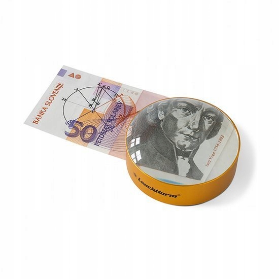 Leuchtturm Lupa zvětšením 4x