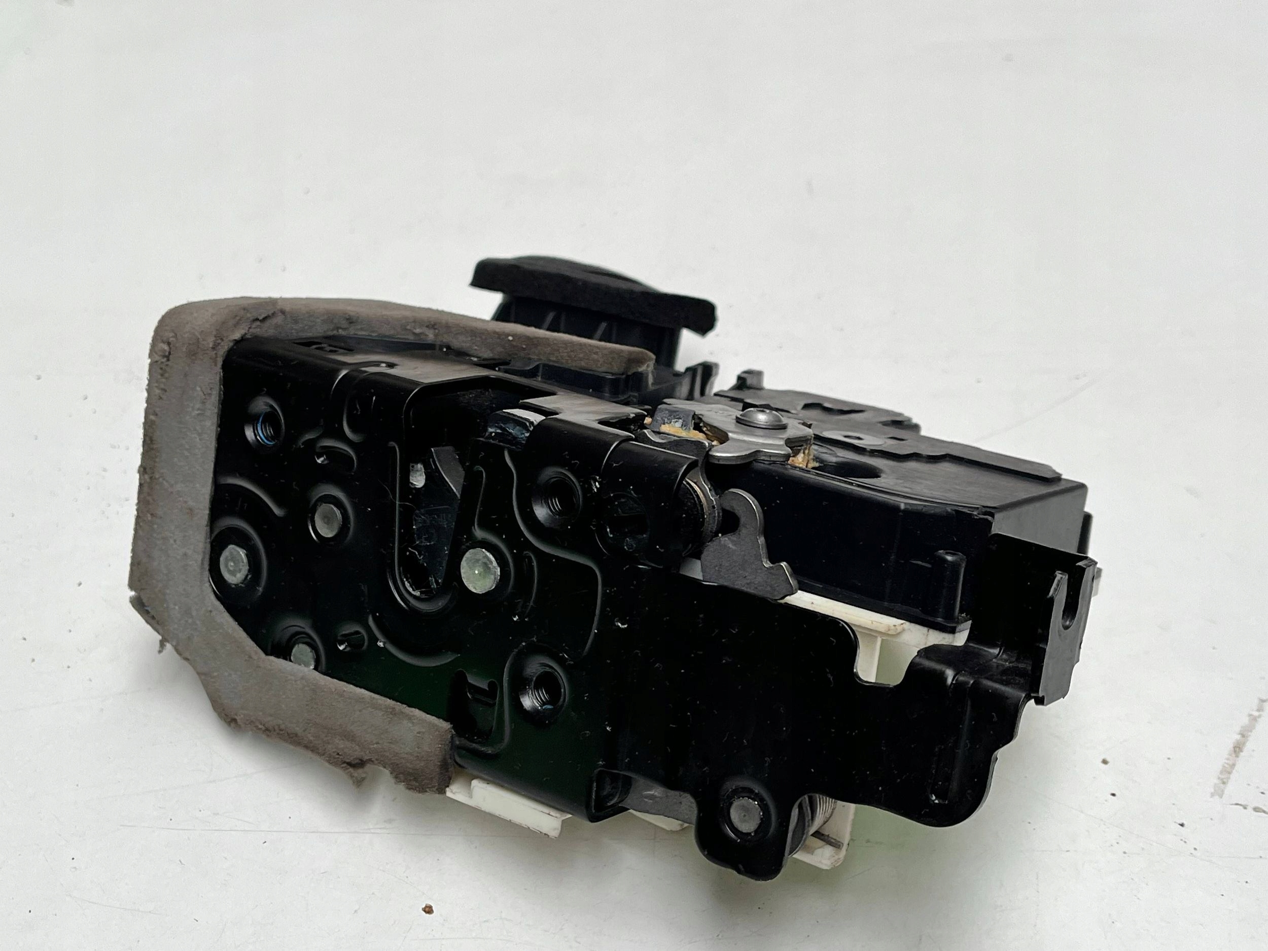 AUDI A6 C8 schloß tür links heck 4K0839015R !J