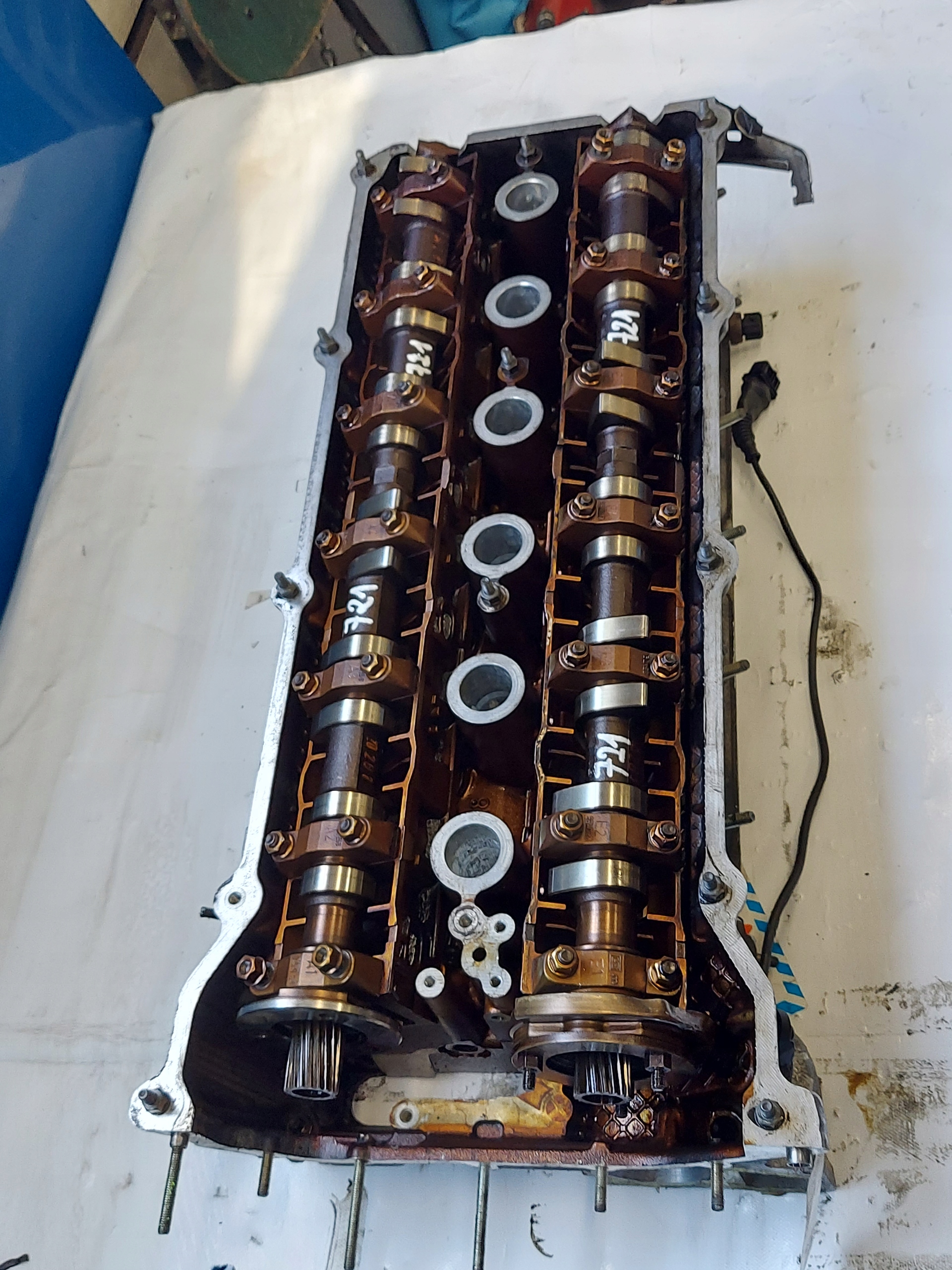 head. BMW E46 E39 2.2 B 1436812