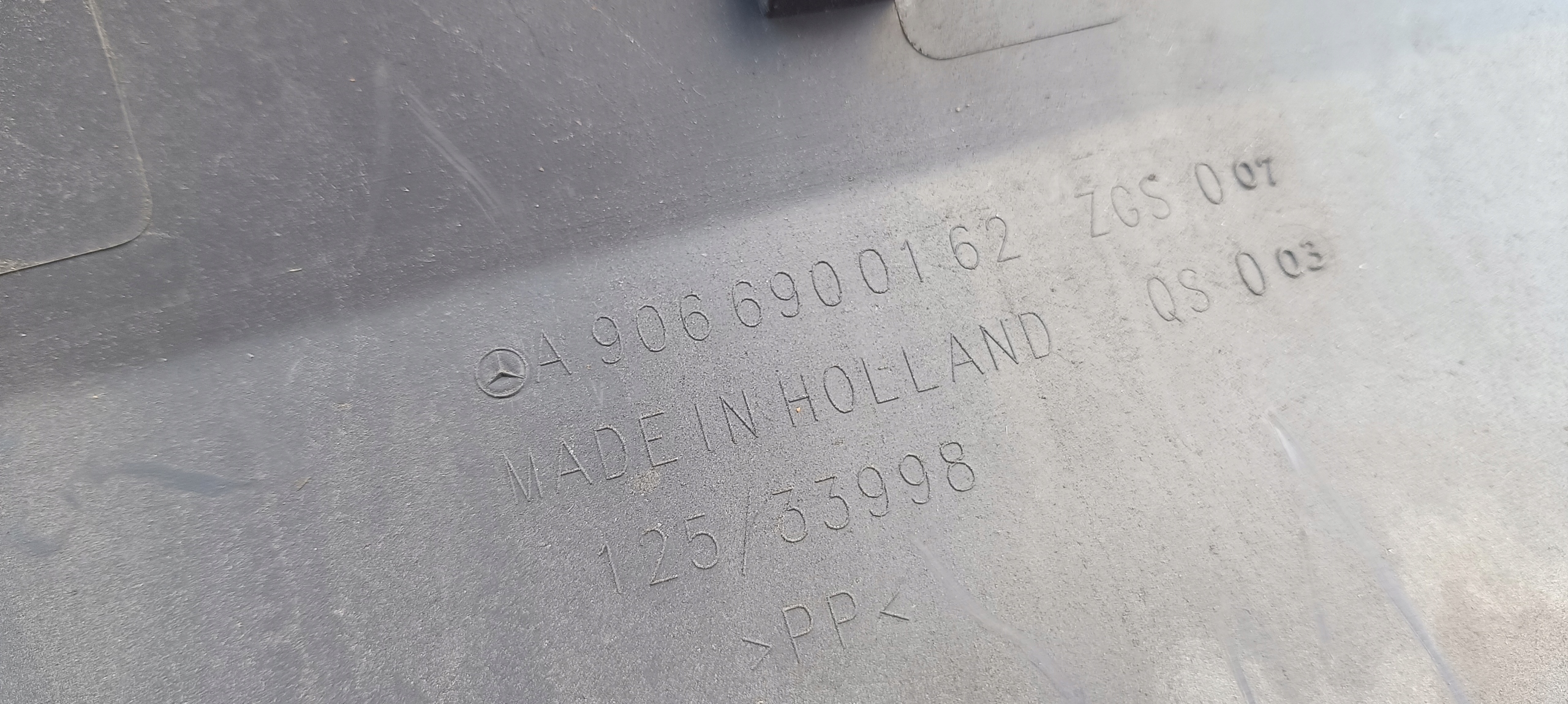 MERCEDES SPRINTER W906 moulding door left front A9066900162