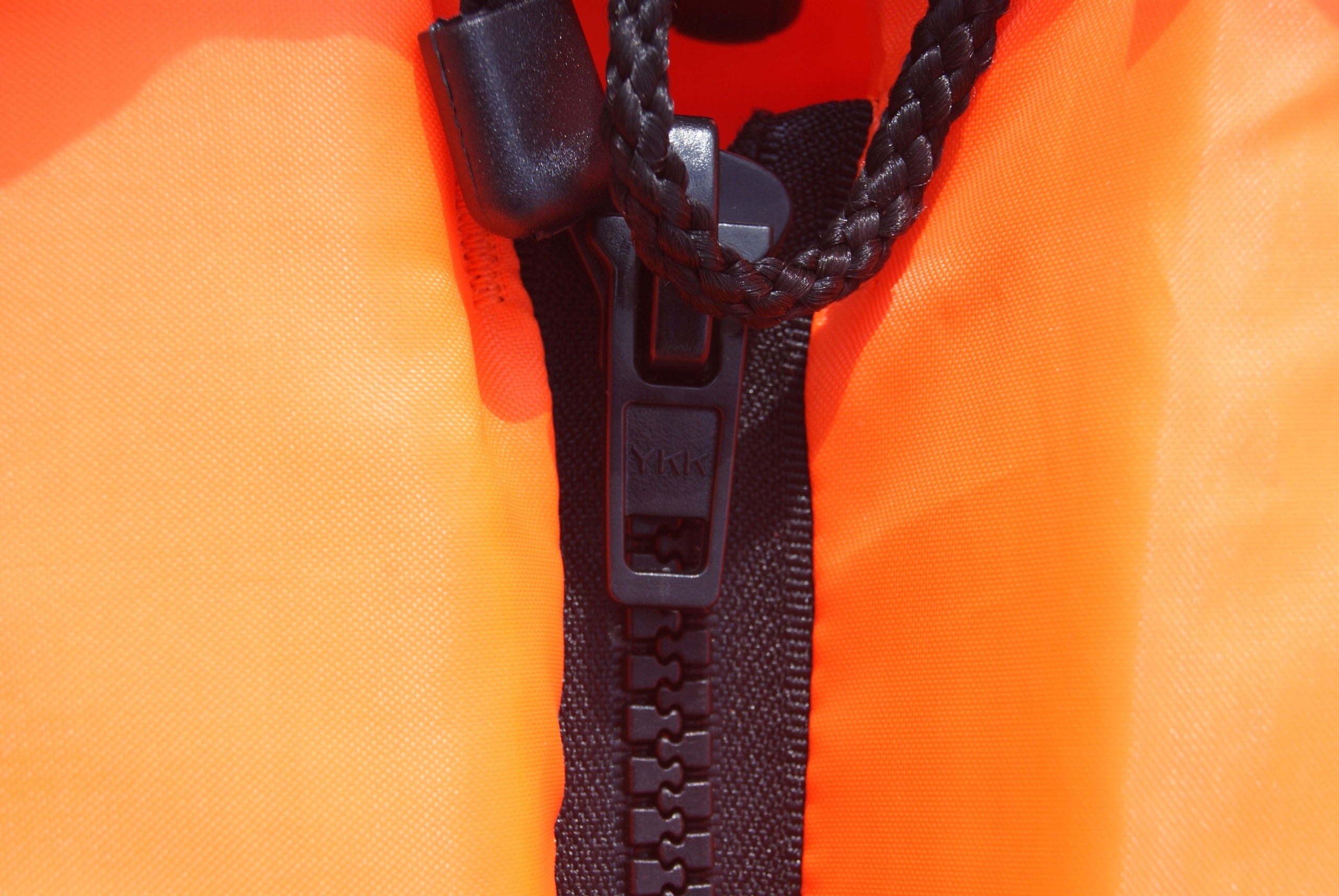 Kamizelka ratunkowa dla dziecka 100N XS 20-30kg KAPOK CE! suwak + gwizdek Model AQUA 100N