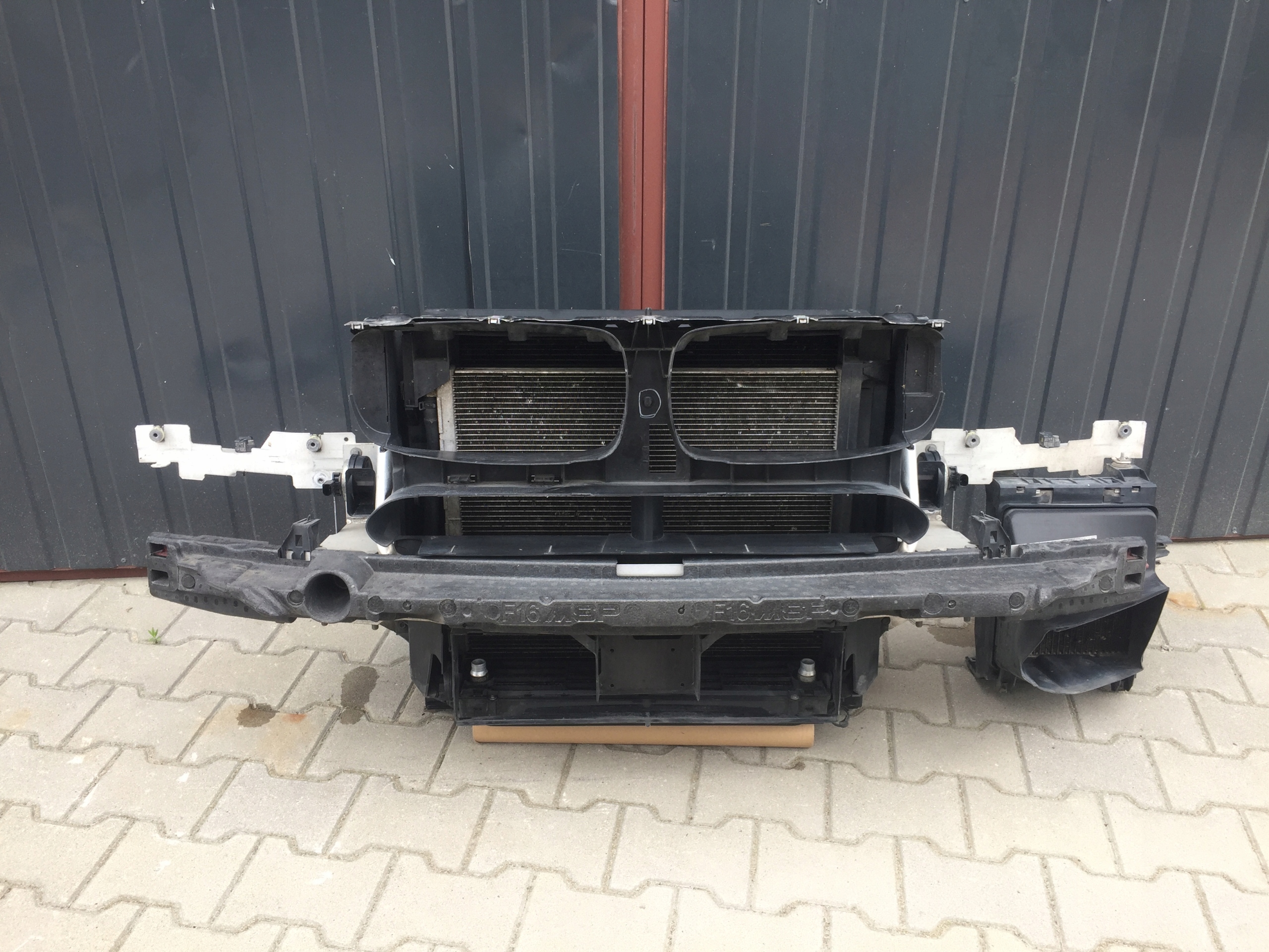 BMW X5 F15 PAS WZMOCNIENIE CHŁODNICE M50D