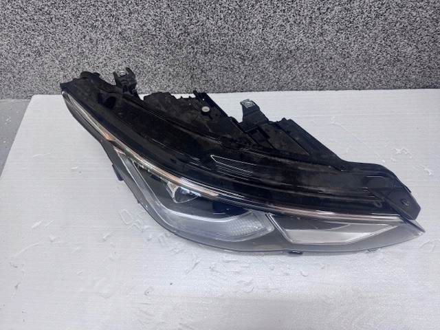 light right VW GOLF 8 VIII Full LED IQ Light