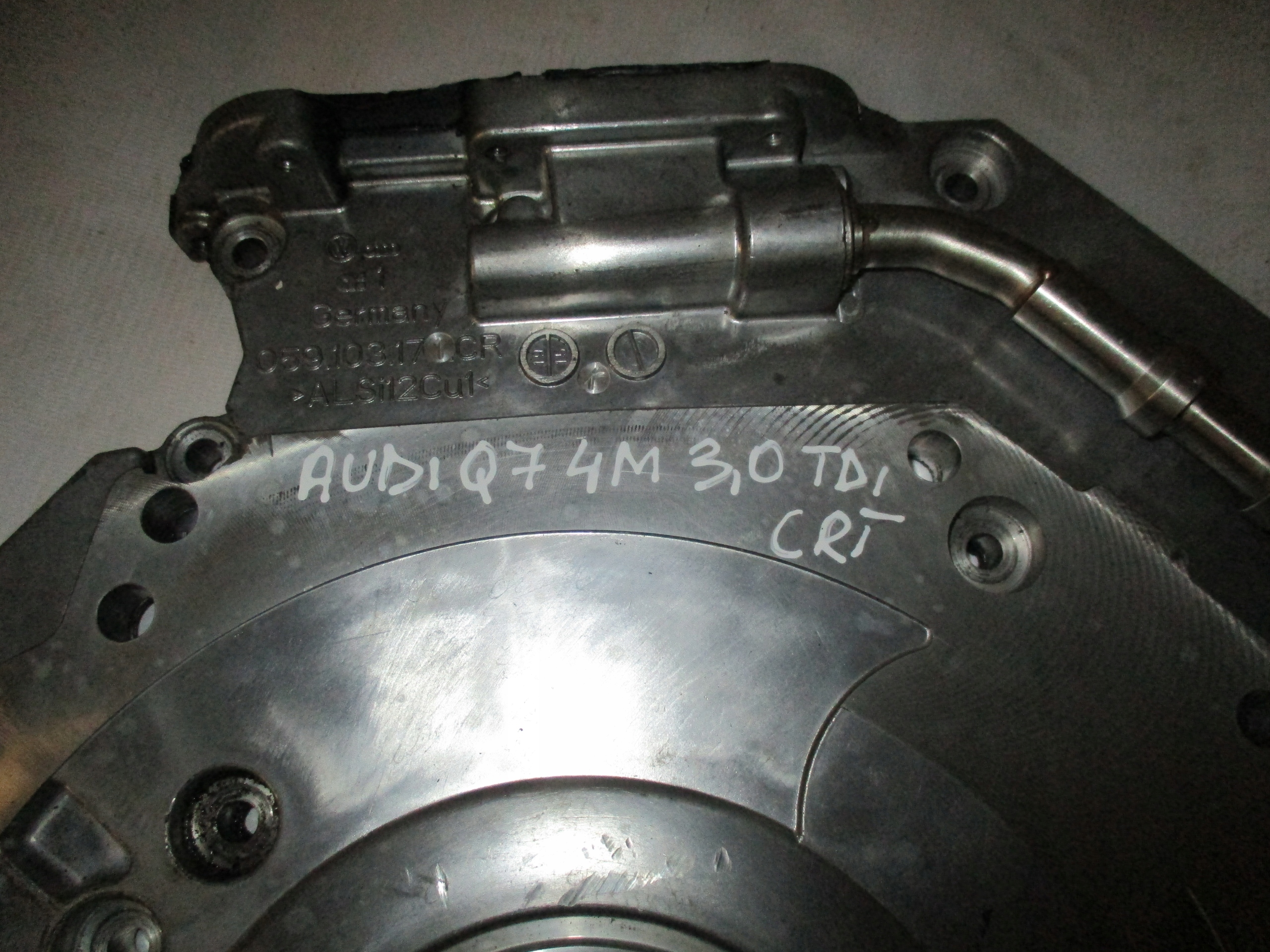 Blende Abdeckung des Zahnrads Audi Q74M 3,0 TDI CRT 059103171CR
