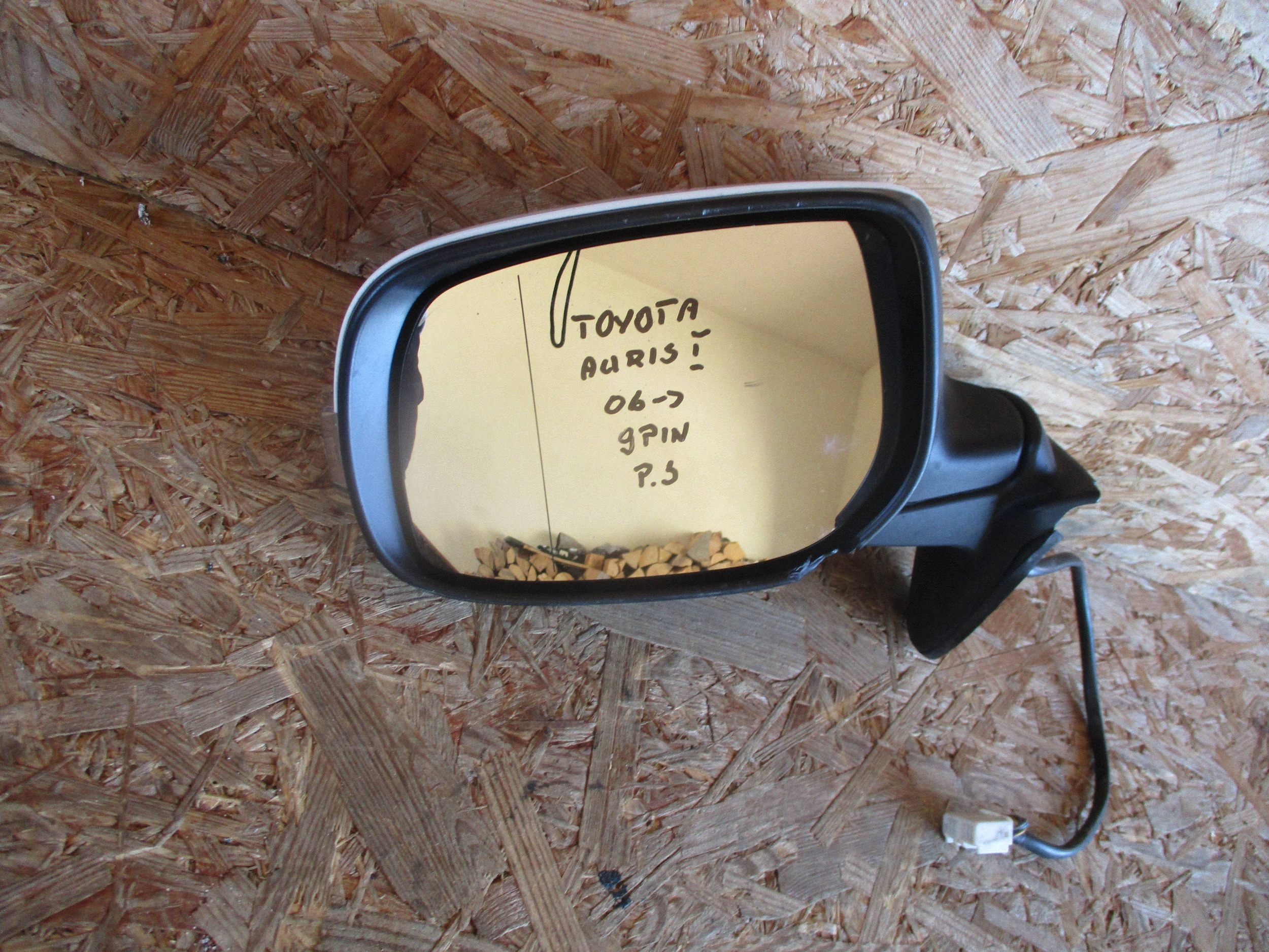 mirror left TOYOTA AURIS and E15 LIFT 9PIN