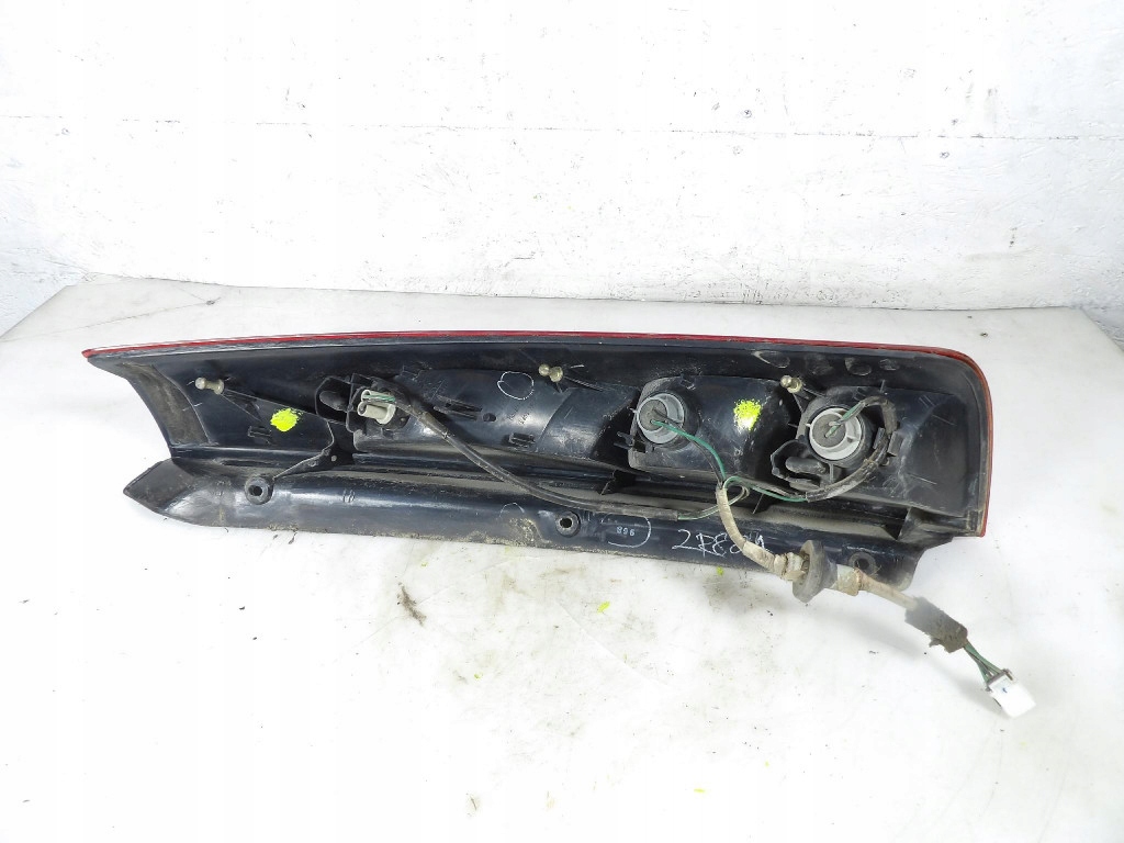 light right rear part rear MITSUBISHI SPACE RUNNER