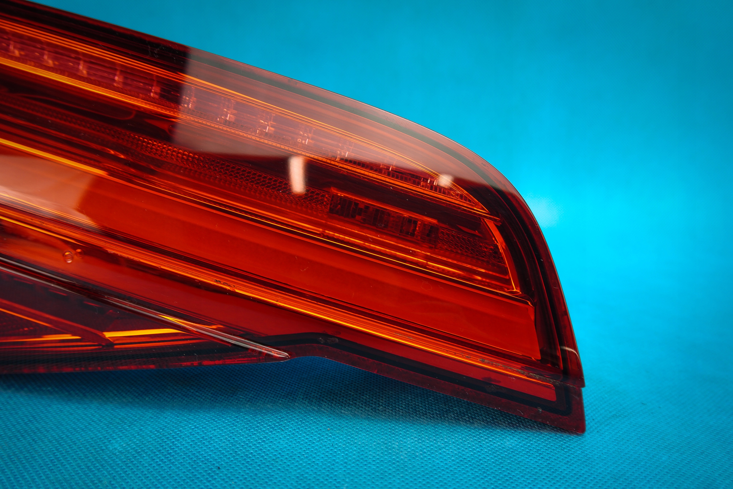 light MATRIX rear part left Audi A8 S8 4H Lift 4H0945093K