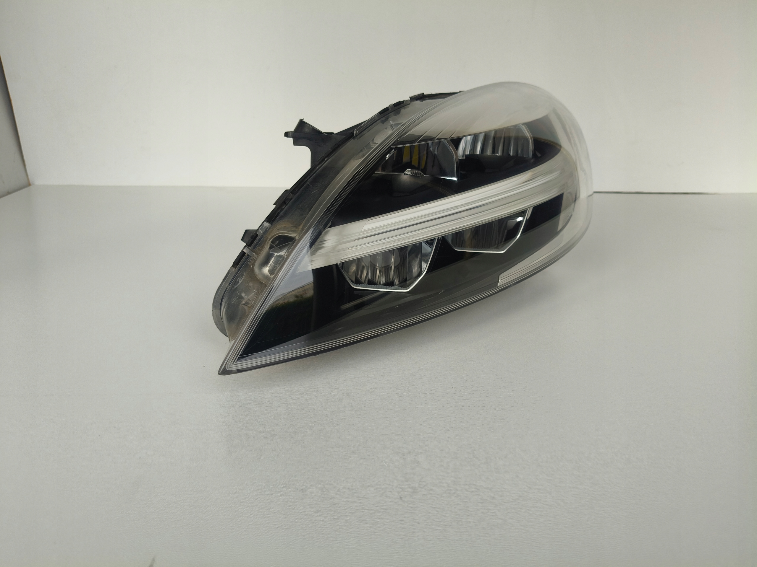 light left REFLEKTOR VOLVO V40 12- FULL LED