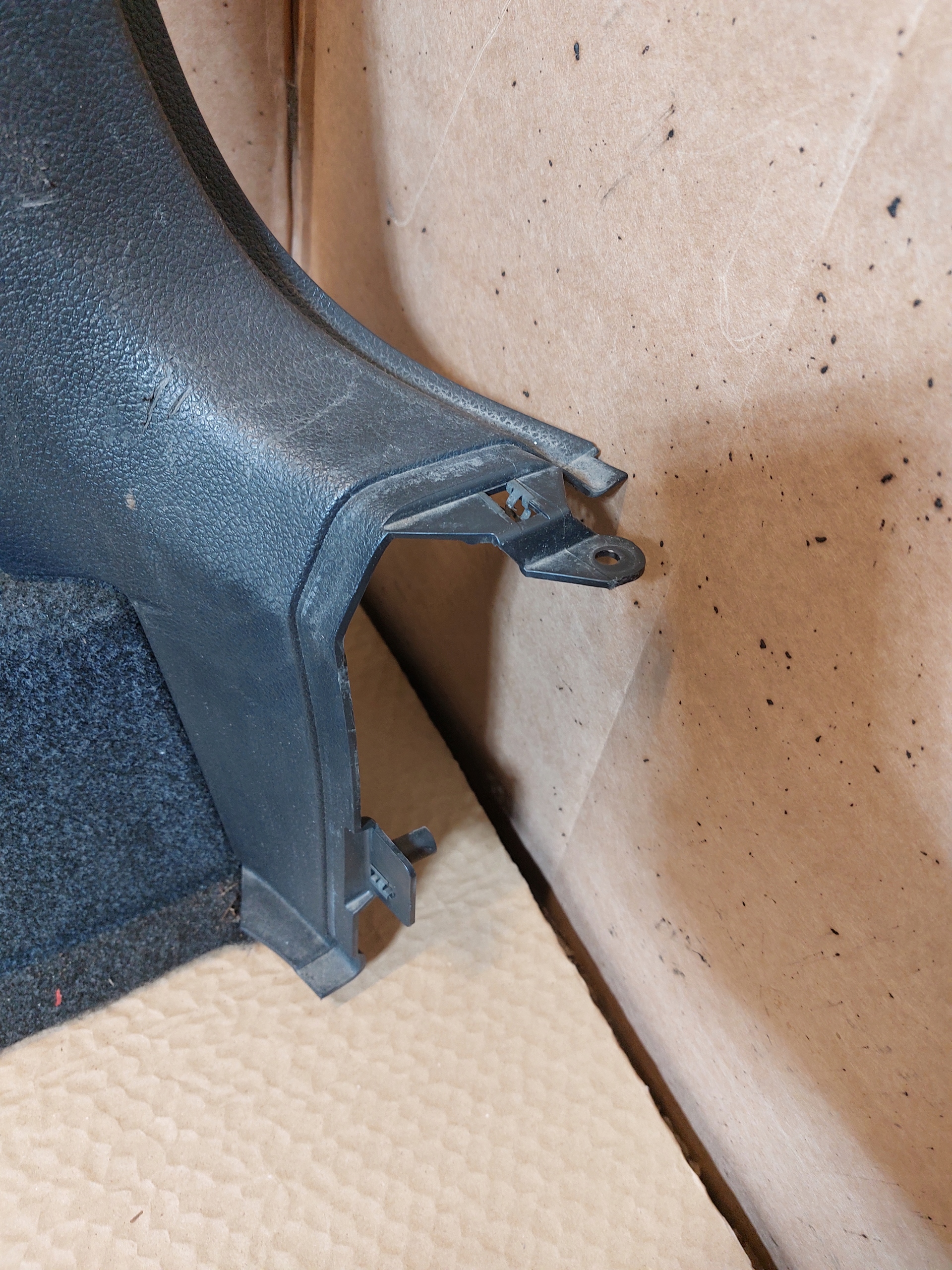 boot upholstery right VW TIGUAN and