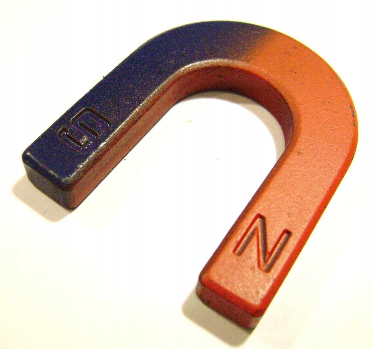 MAGNES SZKOLNY podkowiasty N-S