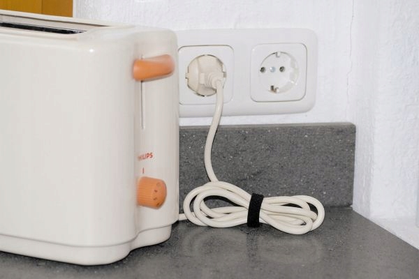 TAŚMA NA RZEP DO ORGANIZACJI ORGANIZER DO KABLI 5M Szerokość 1 mm