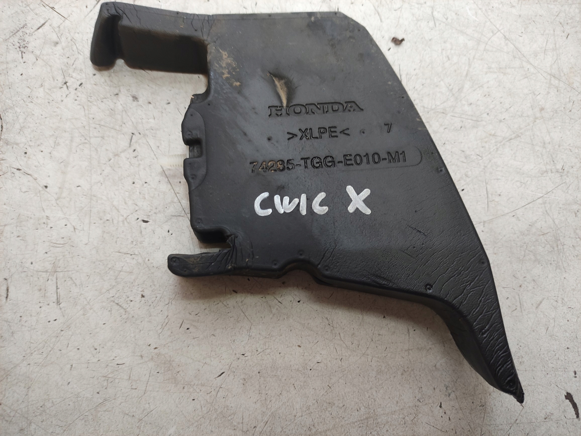 HONDA CIVIC X PIANKA WYGLUSZENIE