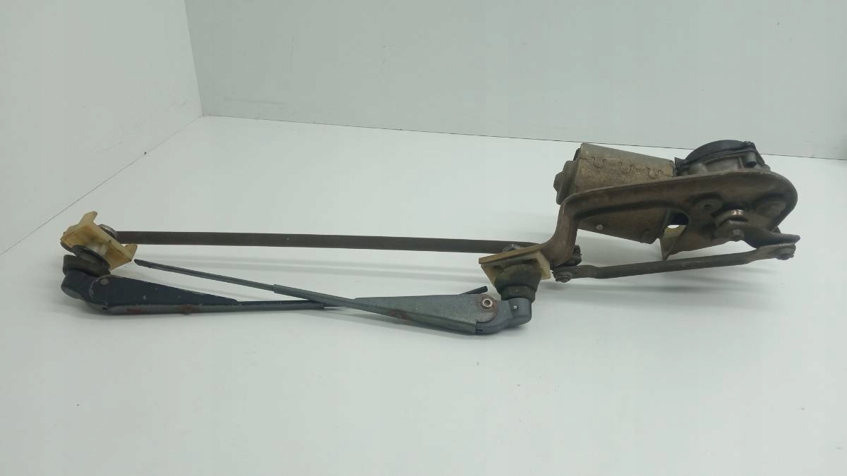 54TGFWSRFQ3R - МЕХАНИЗМ СТЕКЛООЧИСТИТЕЛЯ FIAT 126P