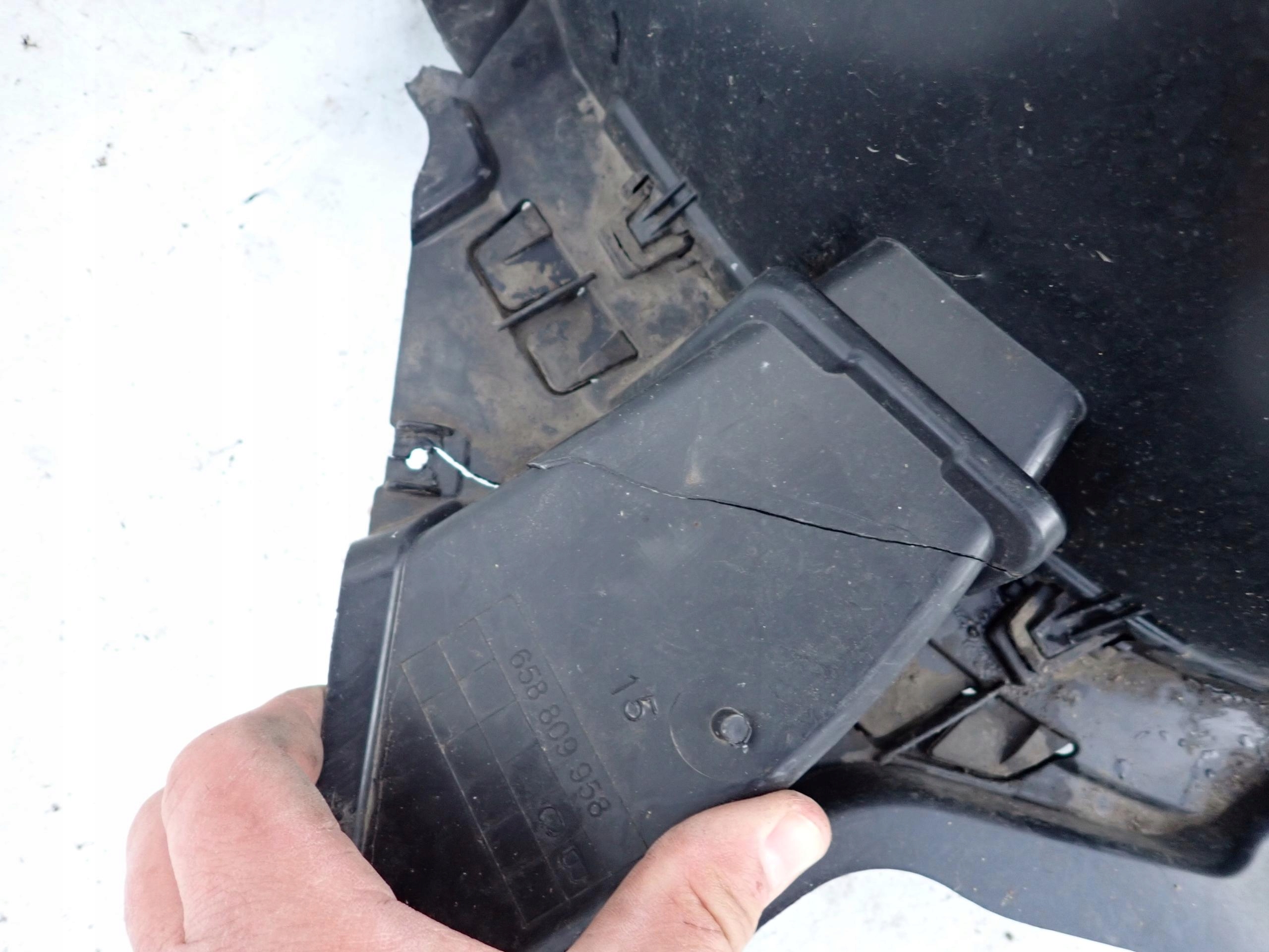 SKODA KAMIQ 19- mudguard right front front