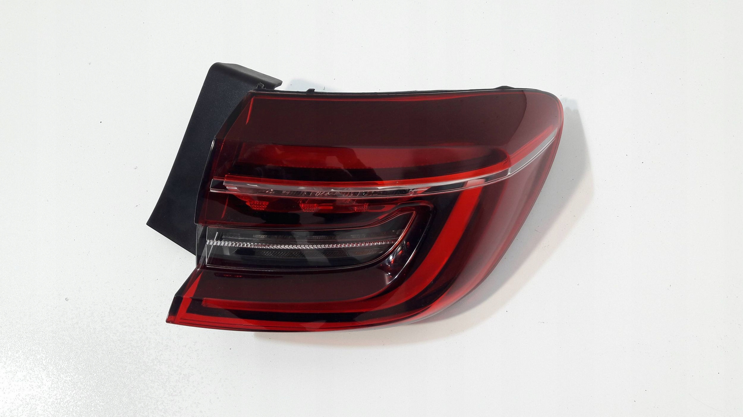 Renault Clio V light rear right 265509761R (R225)
