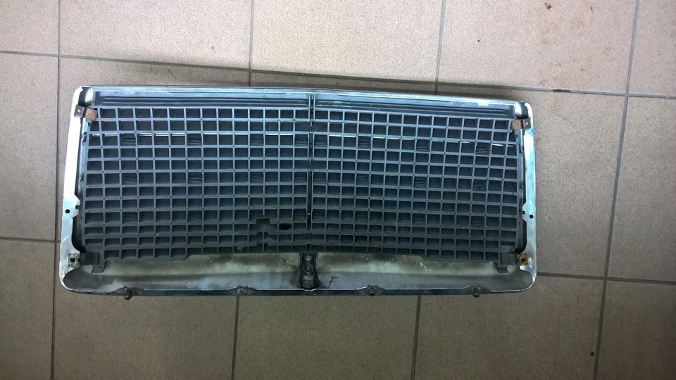 Grill MERCEDES MERCEDES