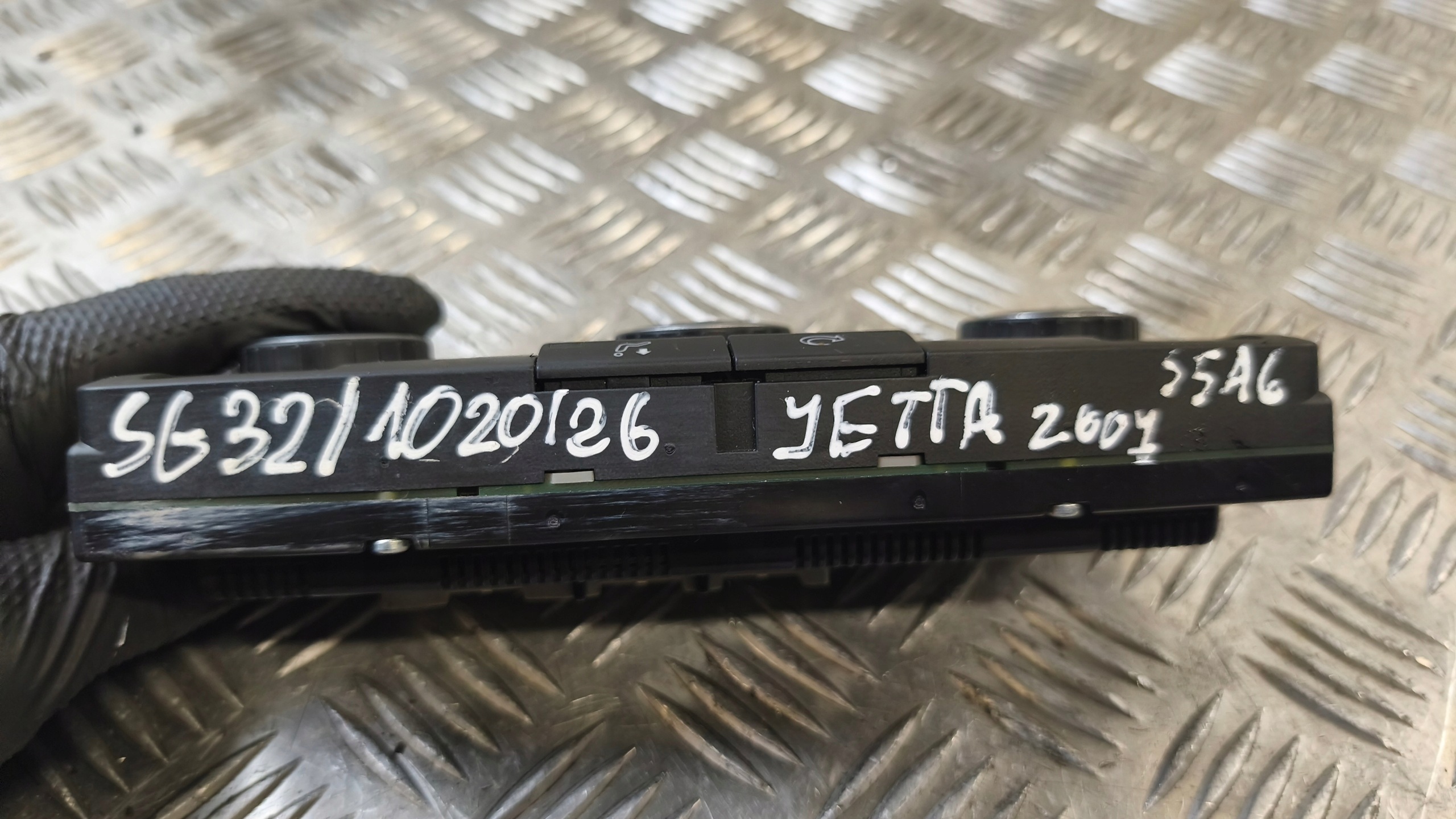 air conditioning control panel VW JETTA 2007r 1K0907044BR