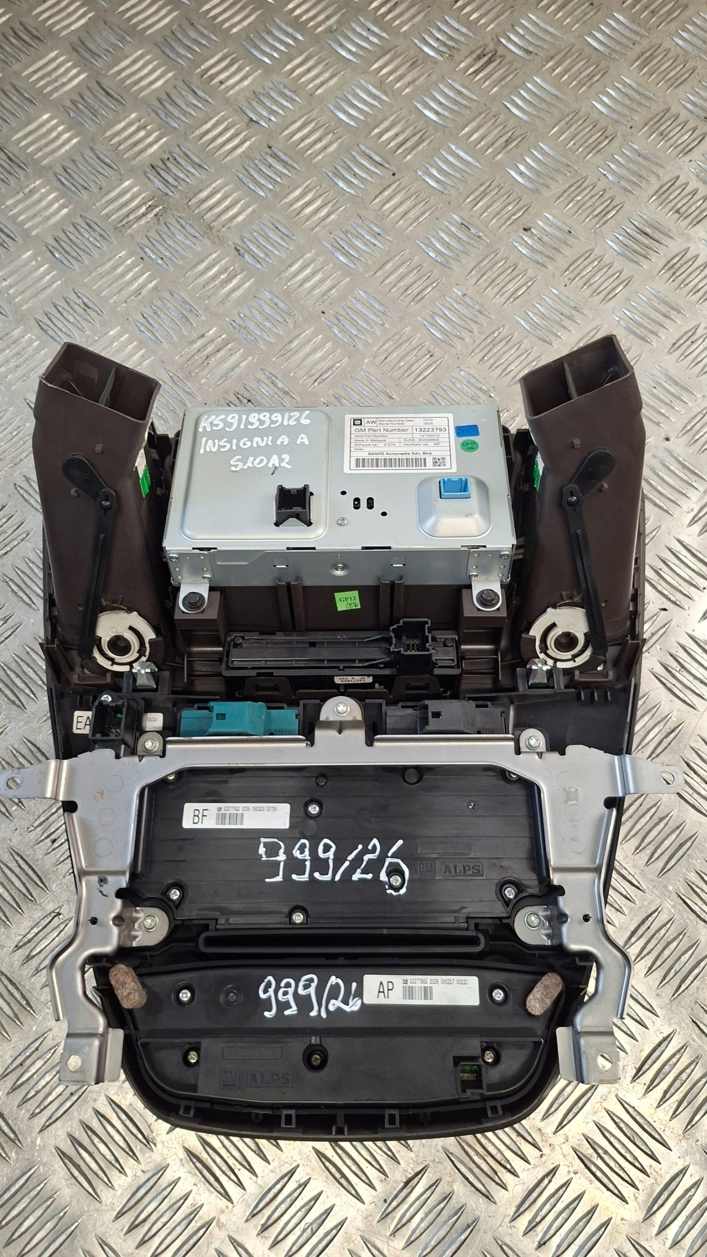 RADIO FABRYCZNE OPEL INSIGNIA A