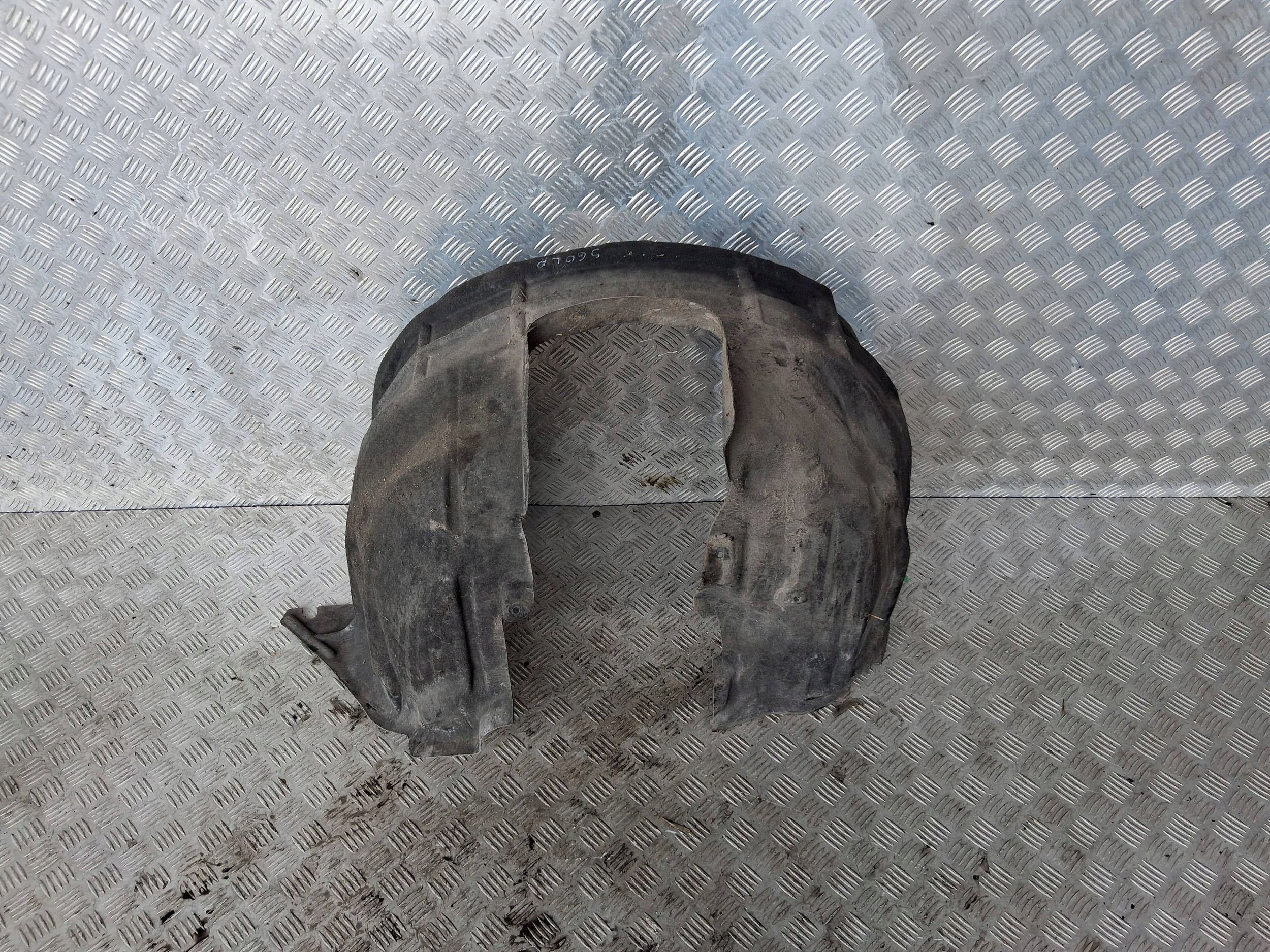 VOLVO S60 II D4 LIFT NADKOLE LEWE PRZEDNIE PRZÓD Producent części Volvo OE