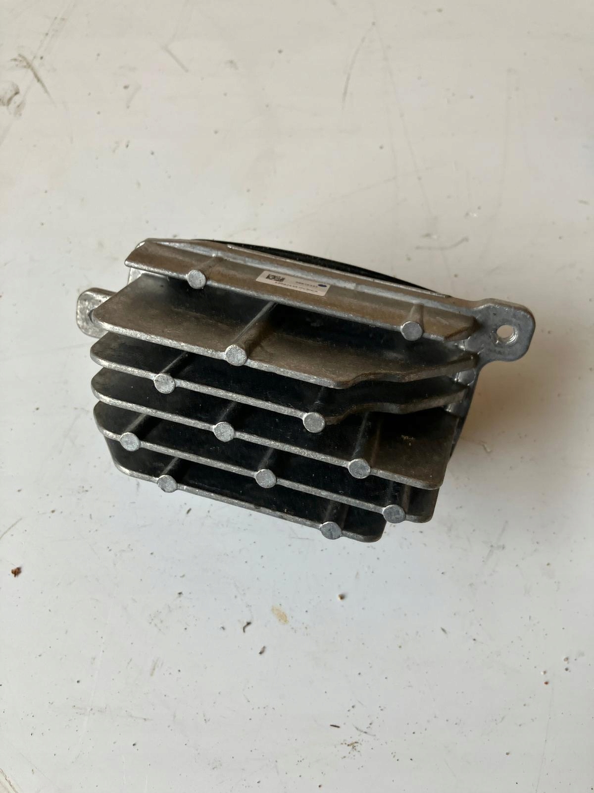 МОДУЛЬ ІНВЕРТОРА ПРАВИЙ ЯЗИК MEGANE IV