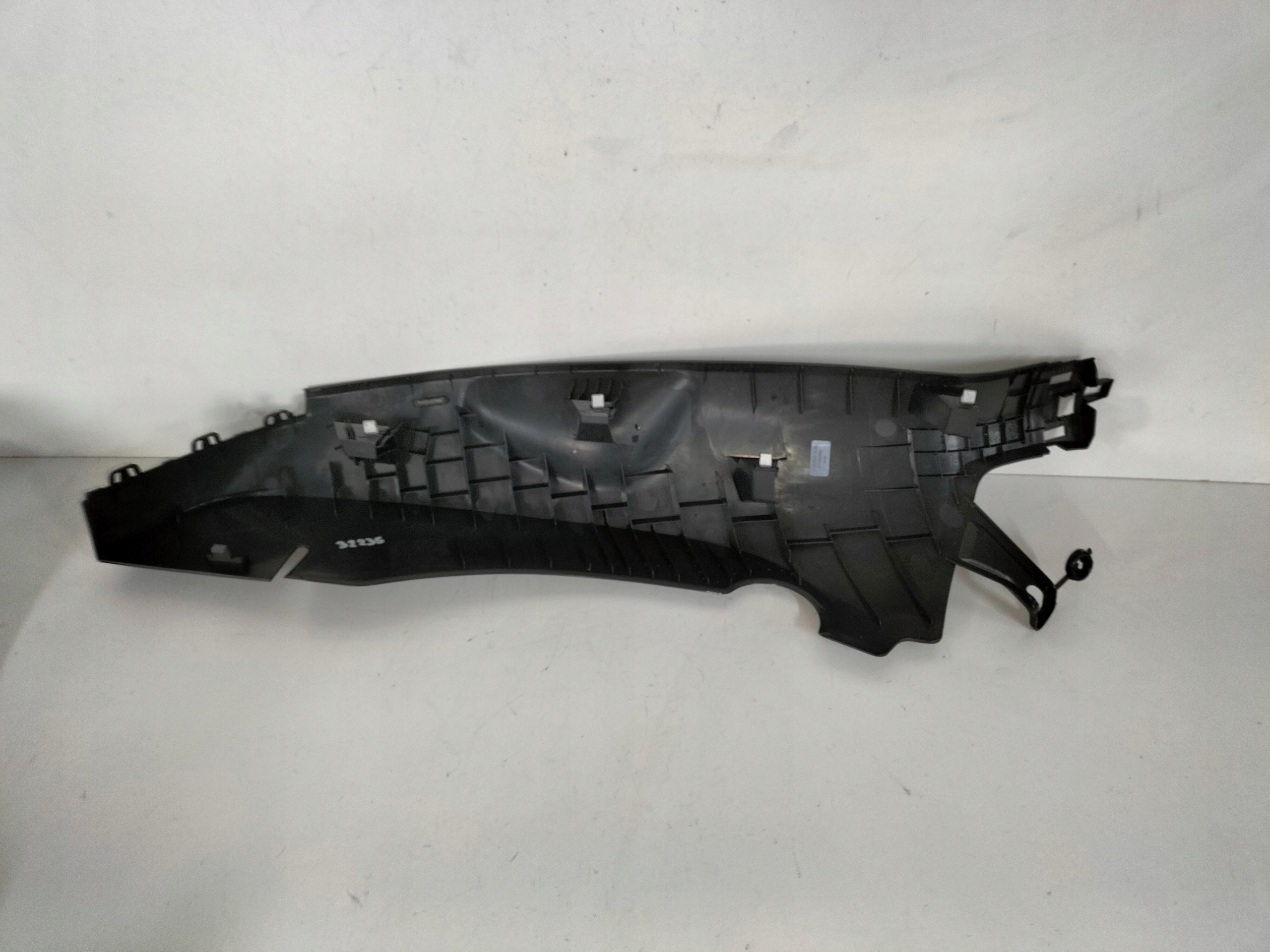 BLENDE ABDECKUNG SLUPKA HECK RECHTS SKODA SCALA 19