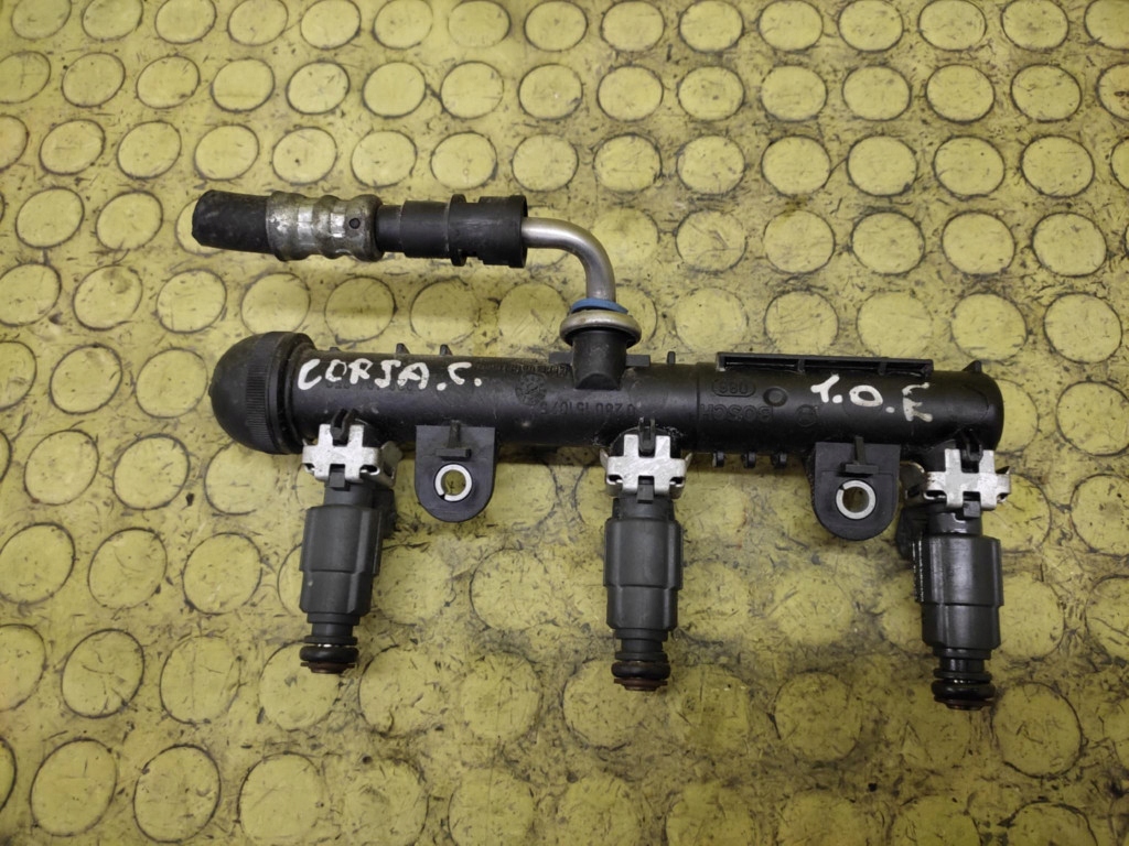 OPEL CORSA C 1.0 Rampe injection 0280151075