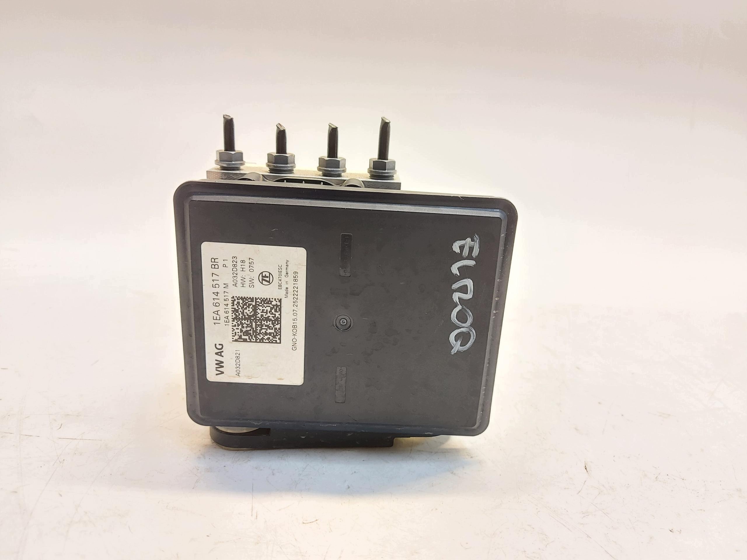 Skoda Elroq 5LJ iV85 , SUV 5D 2025r control unit pump ABS 1EA614517BR
