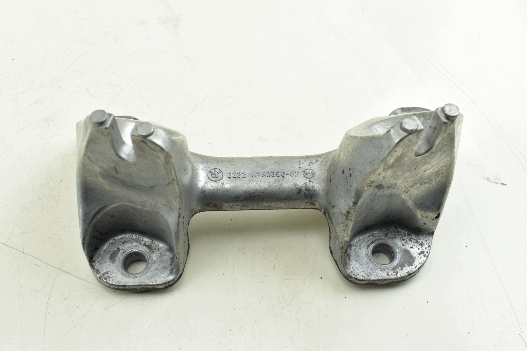 getriebehalter getriebe BMW E91 E90 E92 E81 E87 E84 N47 M47 2.0 N47 6760303
