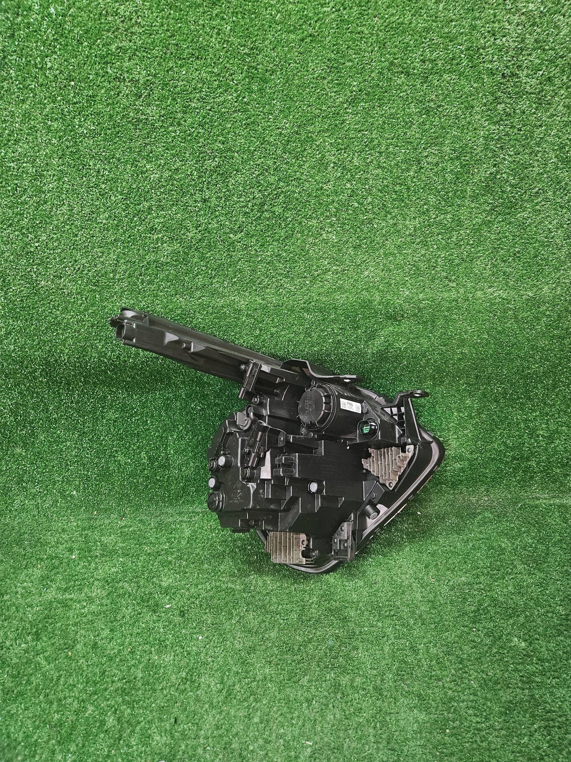 REFLEKTOR left front KIA SPORTAGE V 21- LED USA without OBRYSOWKI NR.R1744