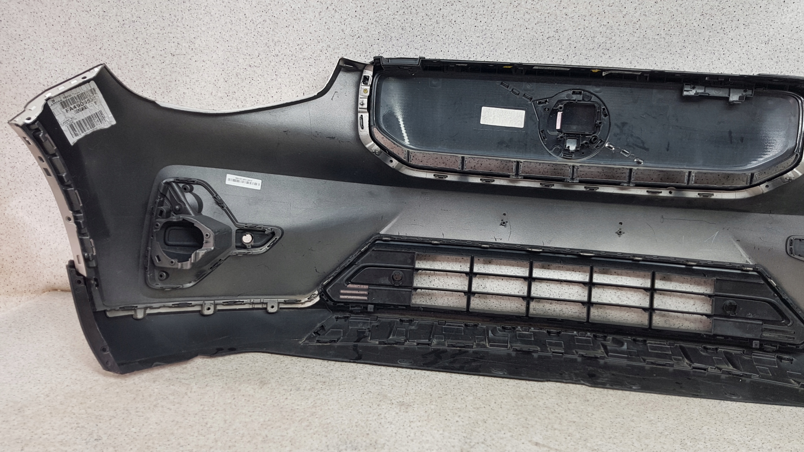 VOLVO XC40 XC 40 C40 C 40 RECHARGE LIFT bumper front 3631