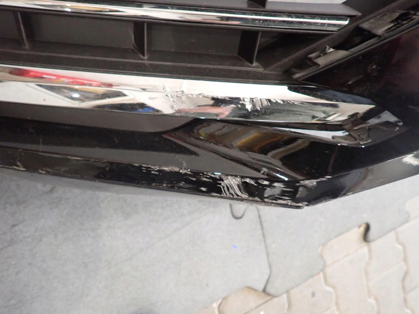 bumper front front VW TOUAREG III 2018- 760
