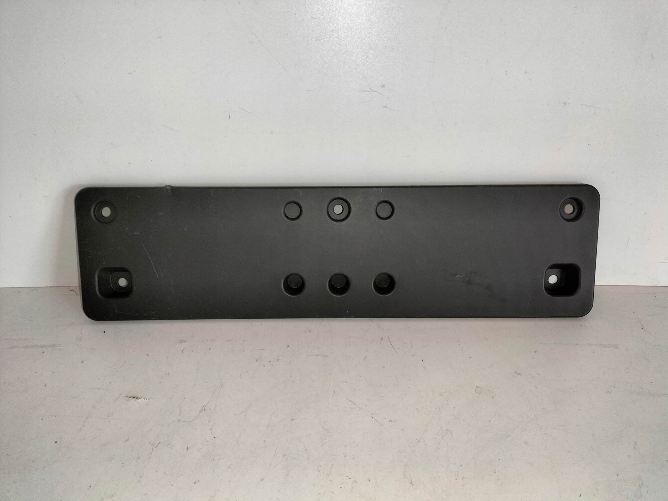 pad below tablice registration front VW GOLF VIII 8 LIFT 24